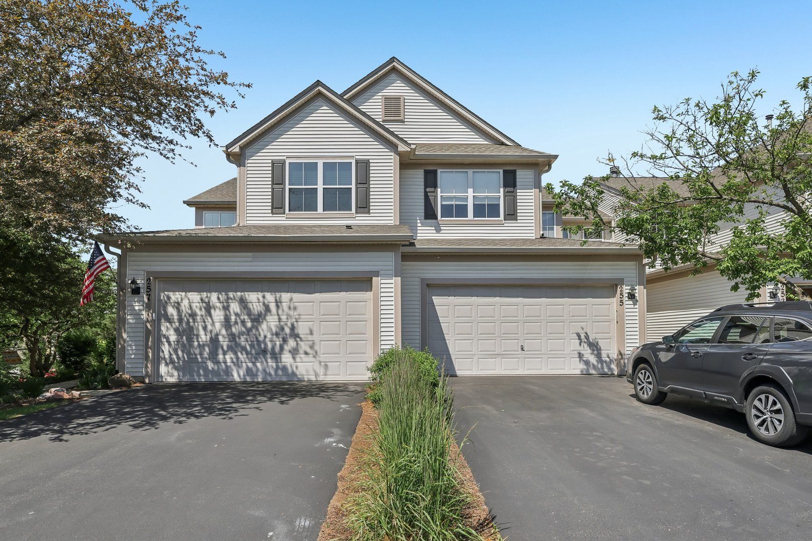 257 Grand Ridge Road — St. Charles, IL 60175