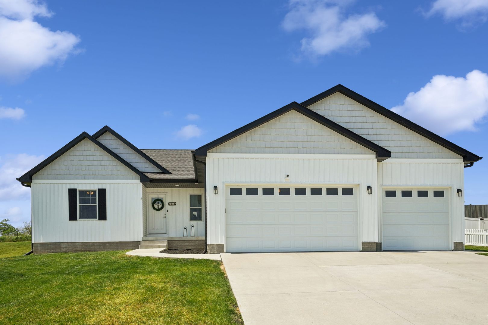 3548 Tower Court — Clinton, IA 52732