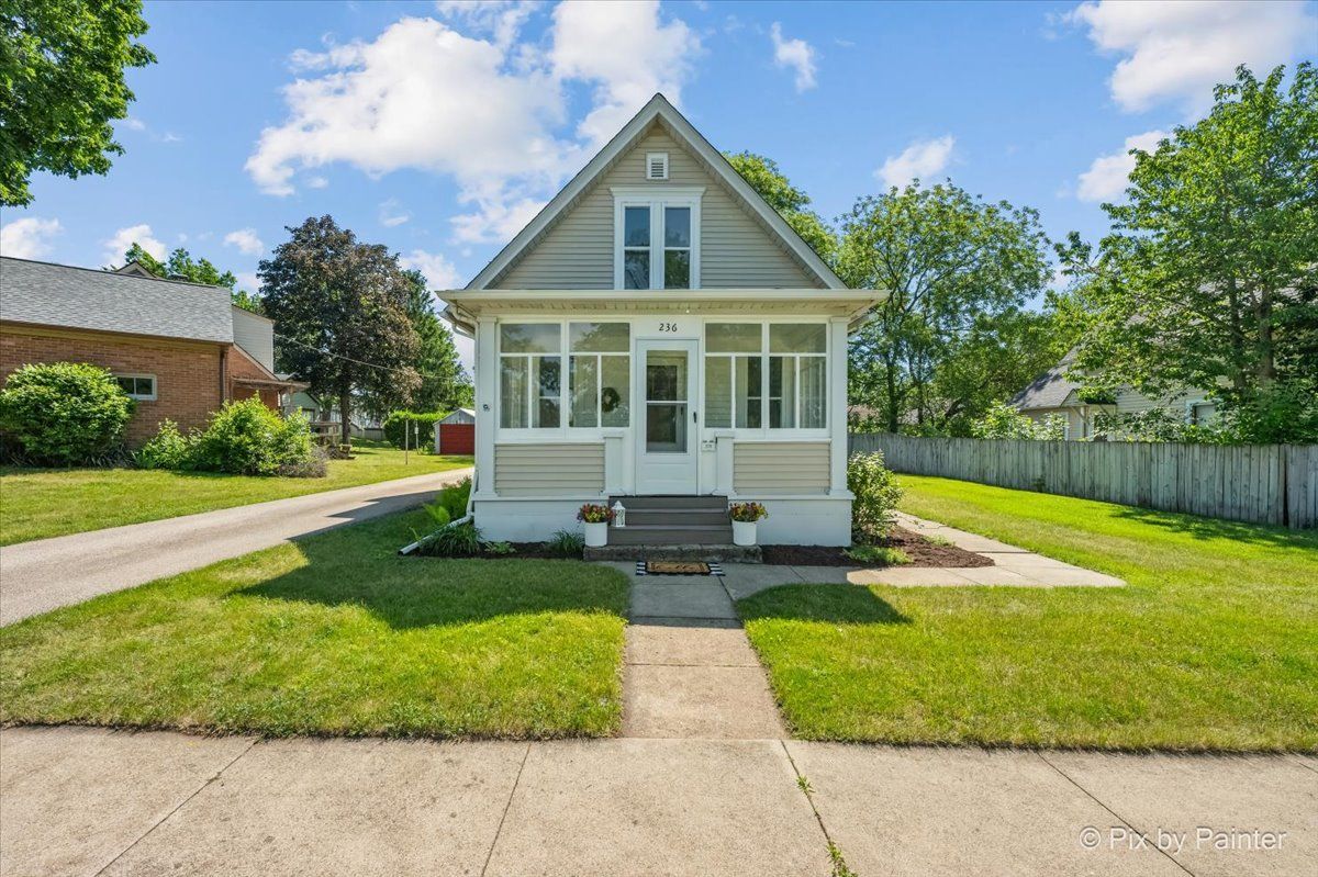236 Short Street — East Dundee, IL 60118