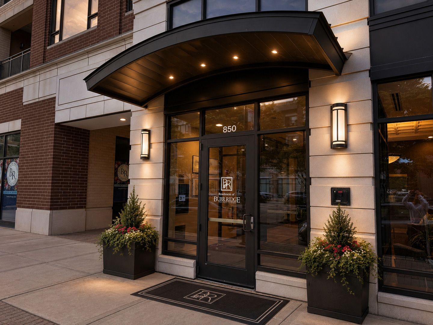 850 VILLAGE CENTER Drive #206 — Burr Ridge, IL 60527