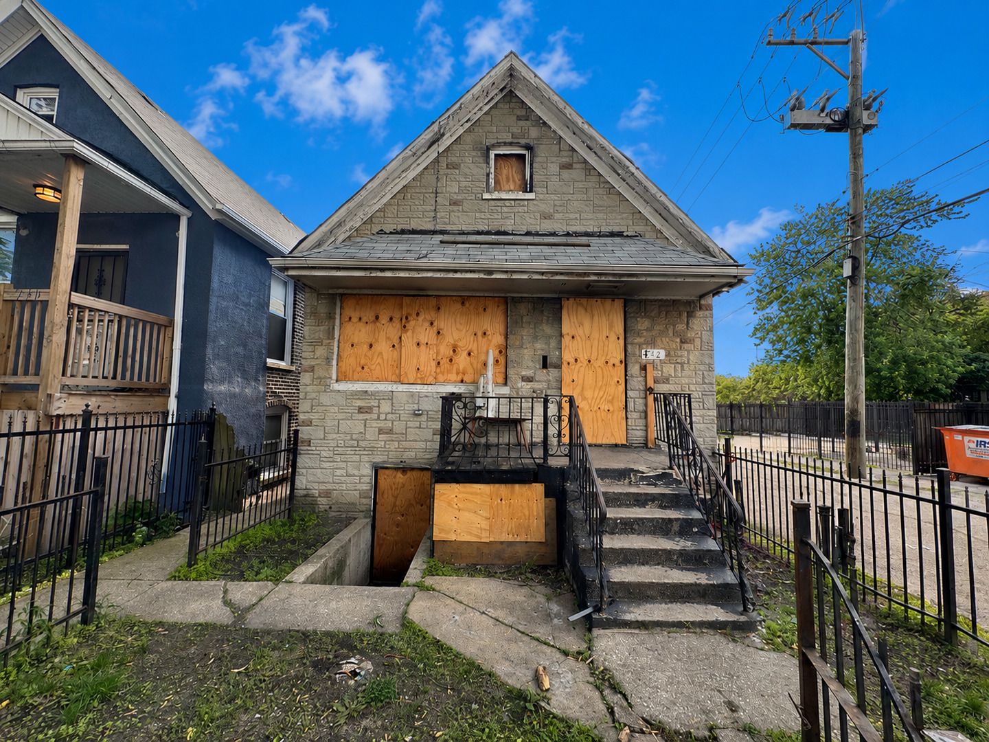 742 N Christiana Avenue — Chicago, IL 60624