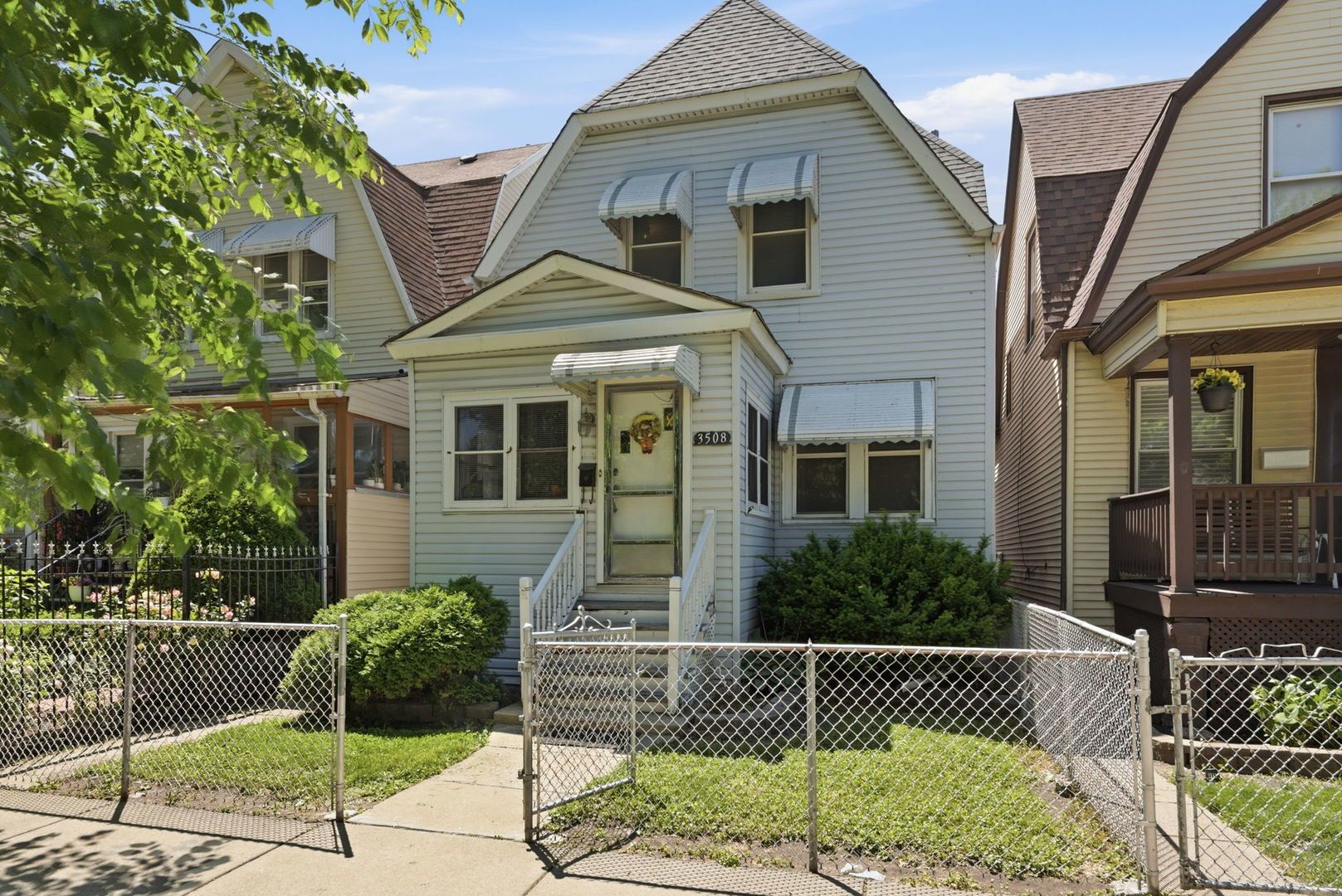 3508 S Mozart Street — Chicago, IL 60632