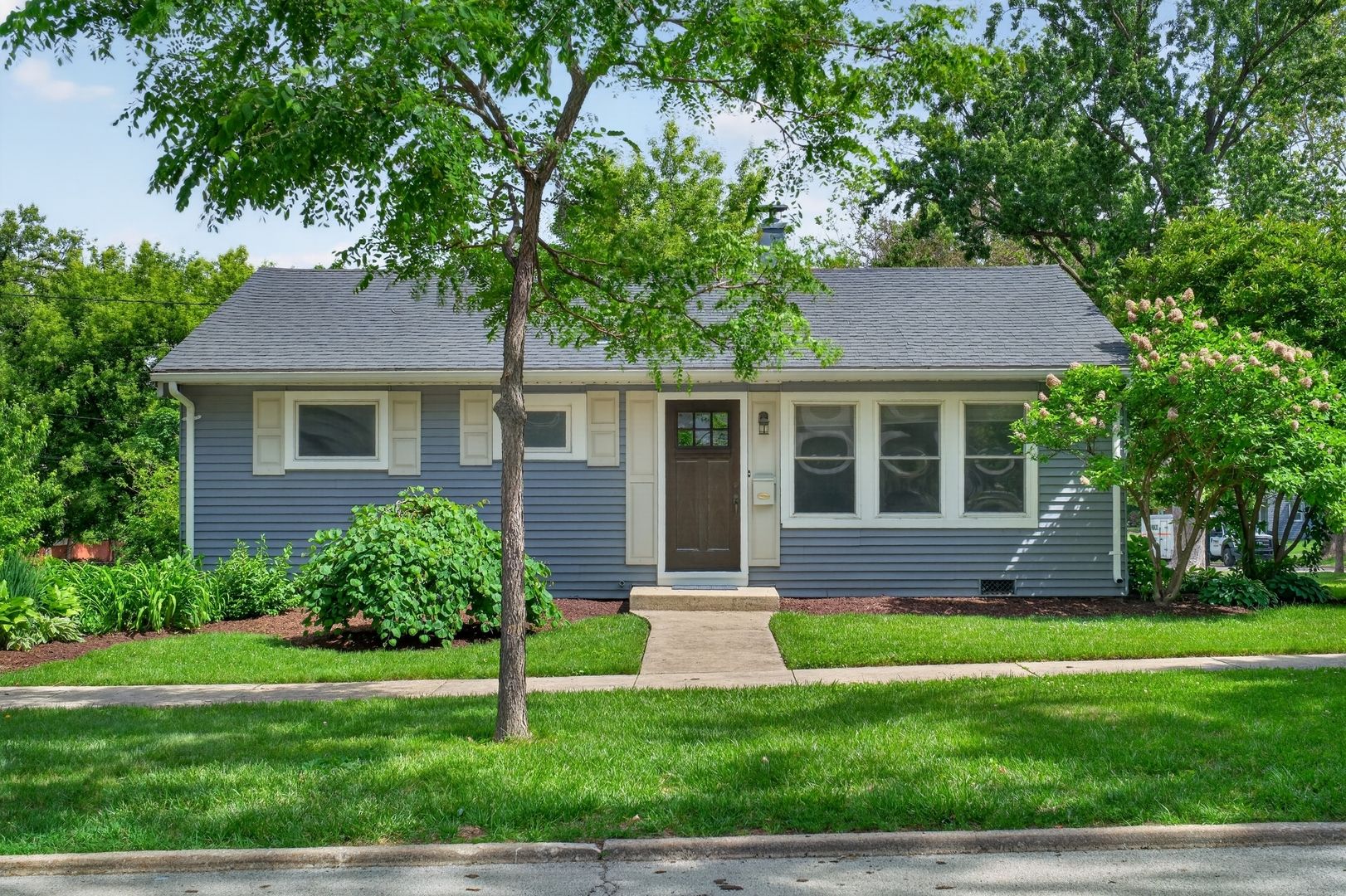 100 N Park Street — Westmont, IL 60559