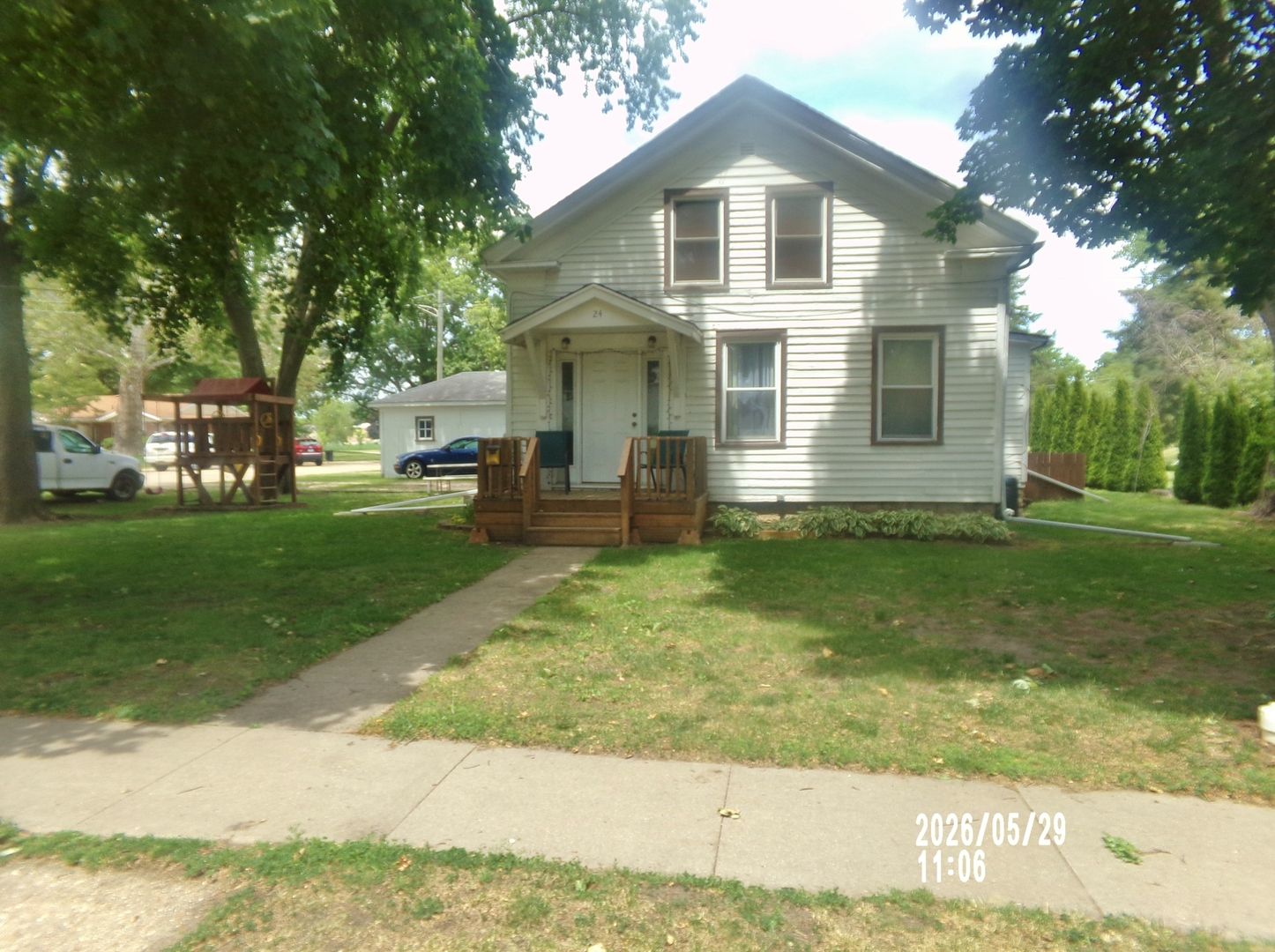 24 W Division Street — Amboy, IL 61310