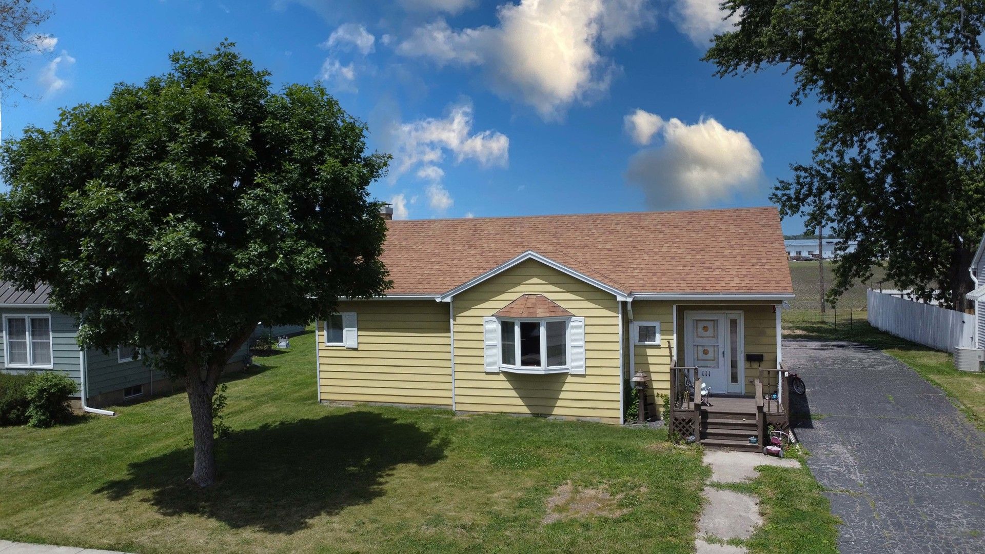 111 W Mckinley Avenue — Milford, IL 60953