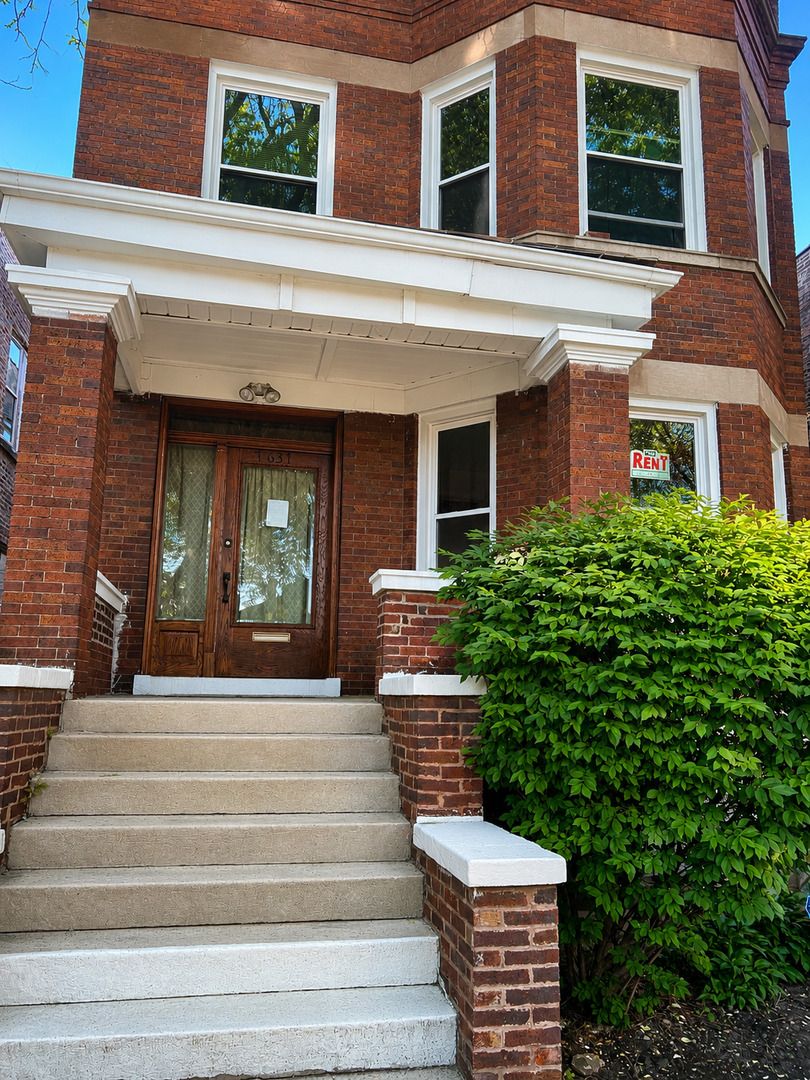 7637 S Sangamon Street — Chicago, IL 60620