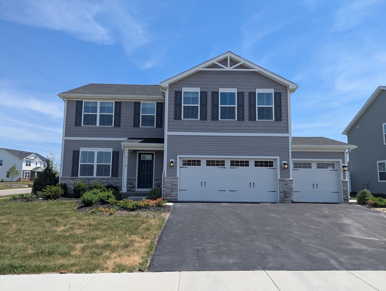 1219 Fox Hedge Trail — Hampshire, IL 60140