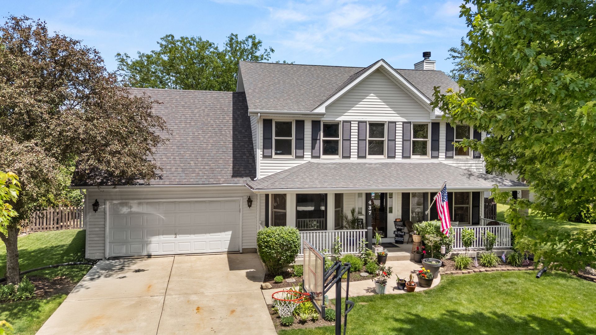 437 W DeKalb Drive — Maple Park, IL 60151