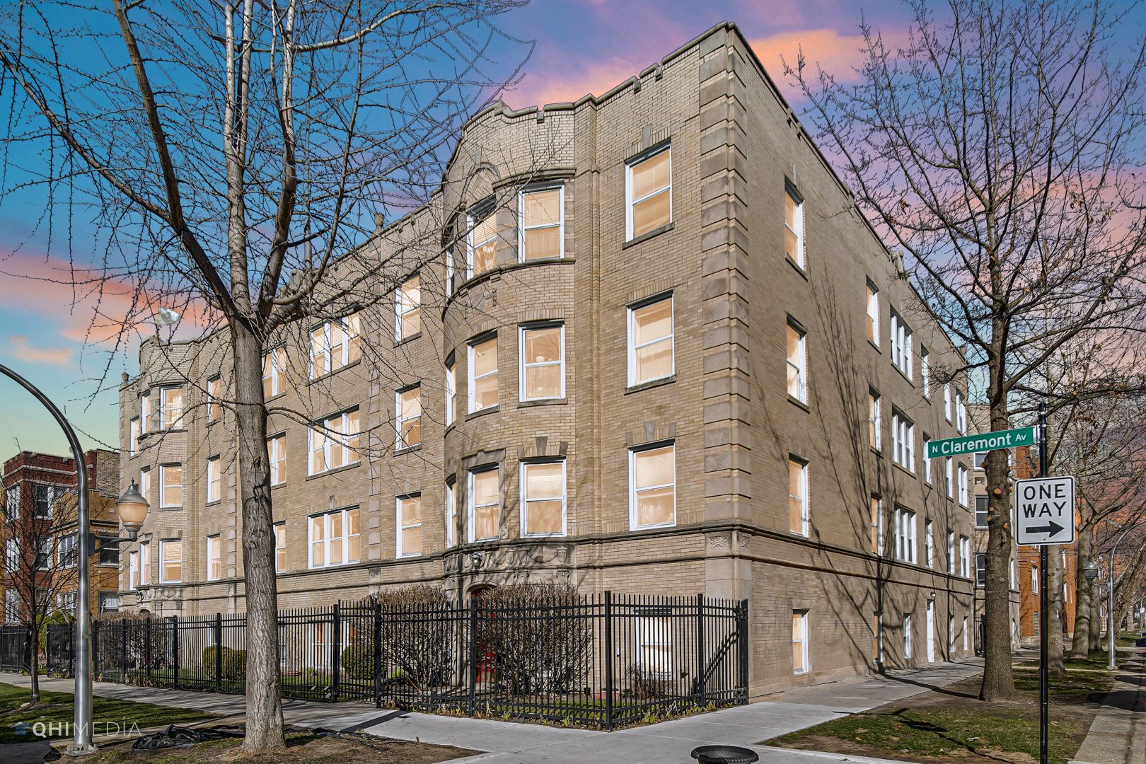 2316 W ROSEMONT Avenue #3 — Chicago, IL 60659