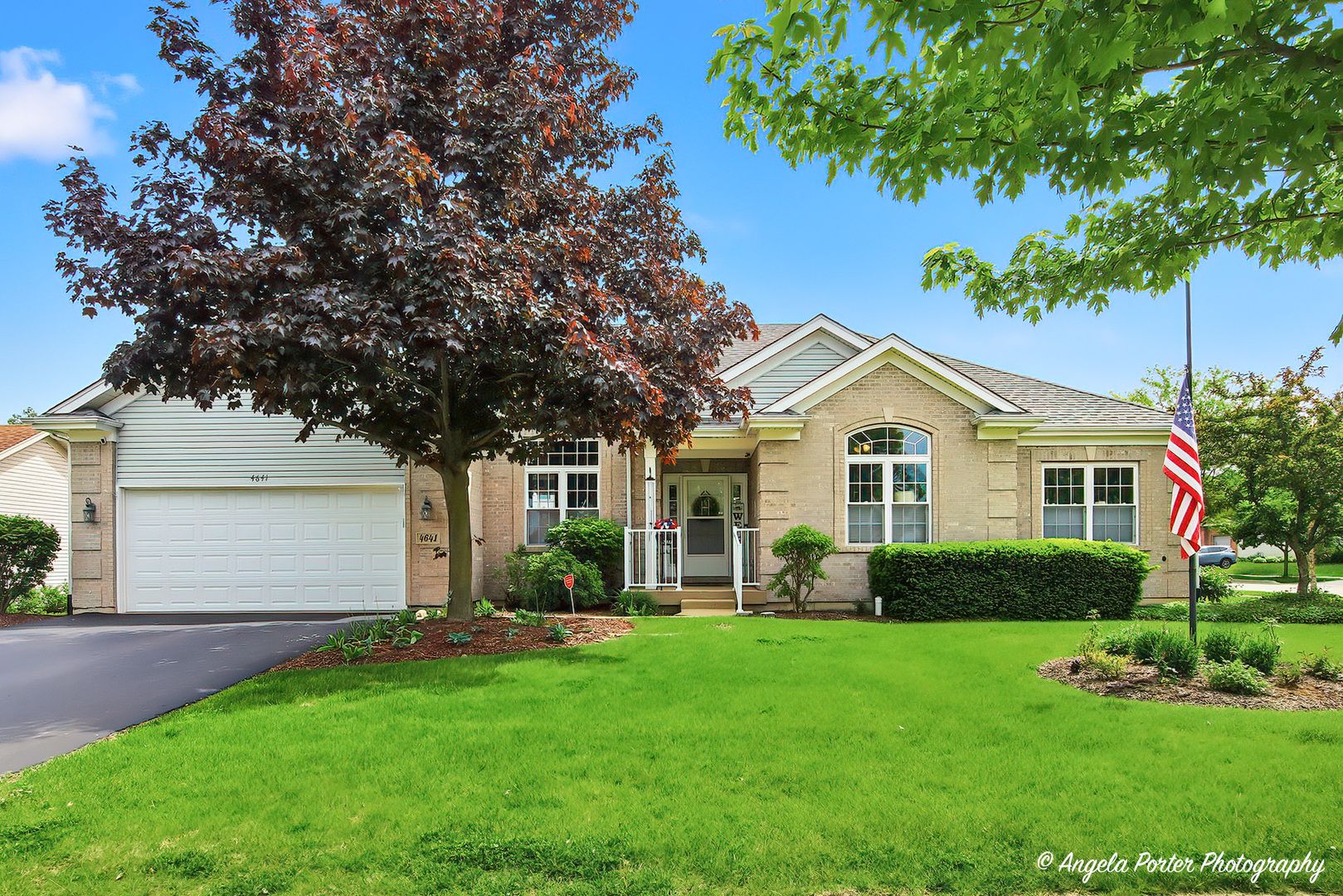 4641 4th Street — Winthrop Harbor, IL 60096