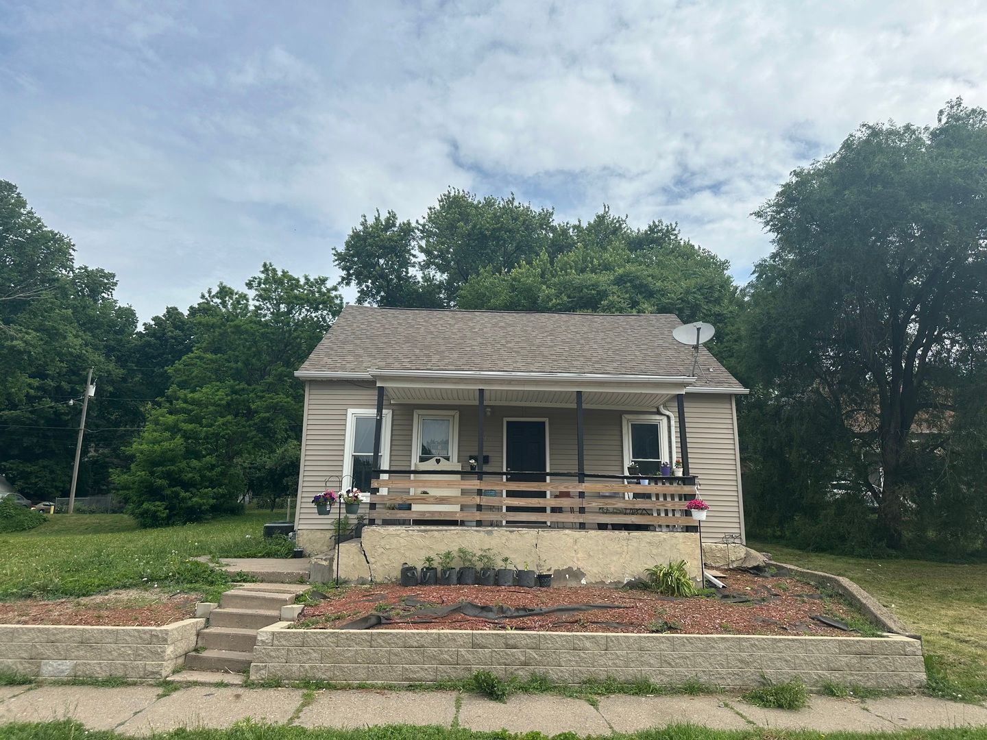 710 5th Street W — Davenport, IA 52802