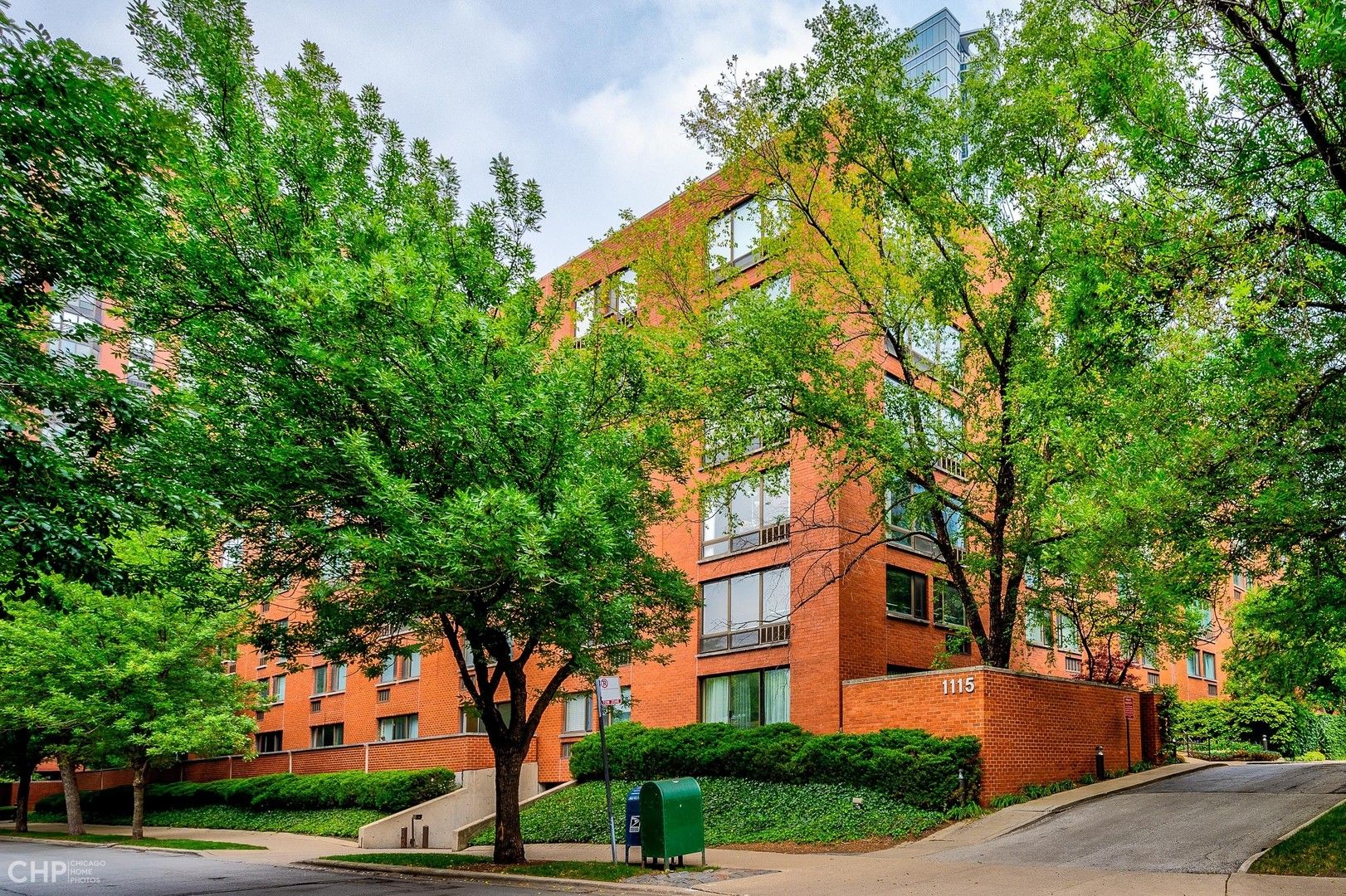 1115 S Plymouth Court #113 — Chicago, IL 60605