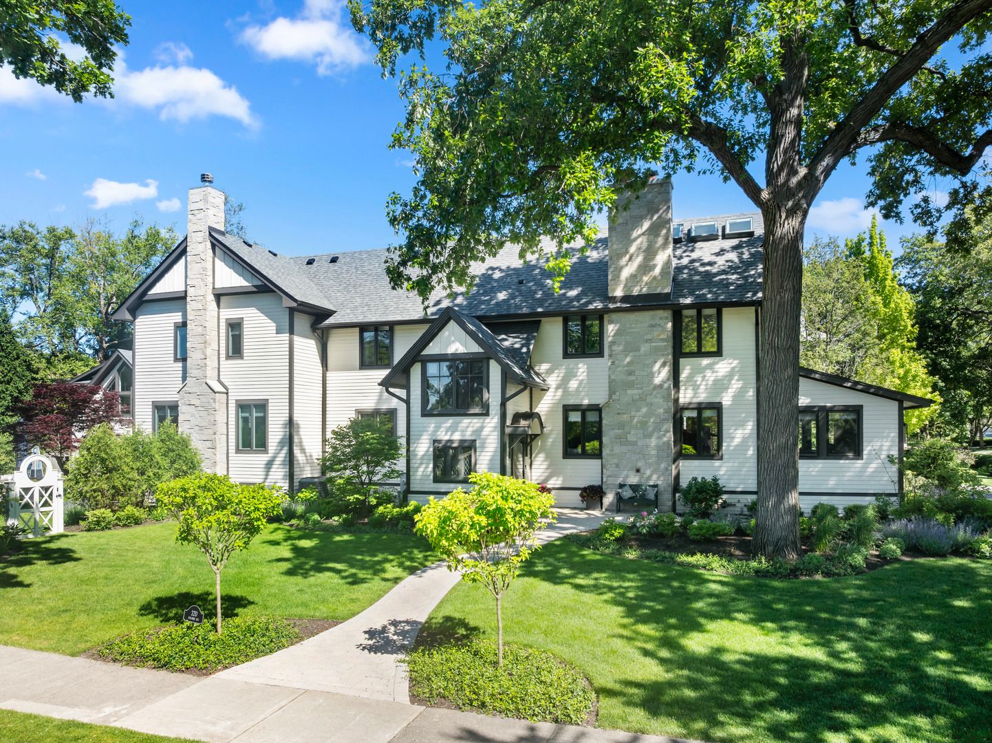 320 Melrose Avenue — Kenilworth, IL 60043