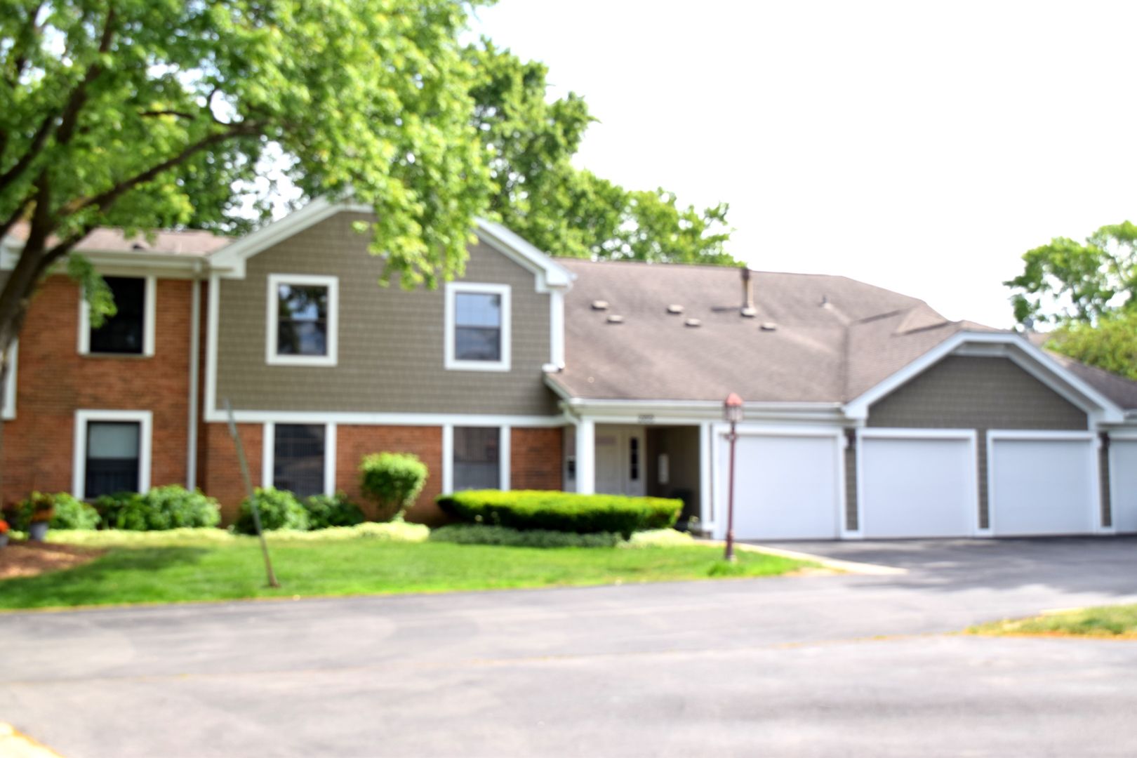 285 Mayfair Lane #2C — Schaumburg, IL 60193
