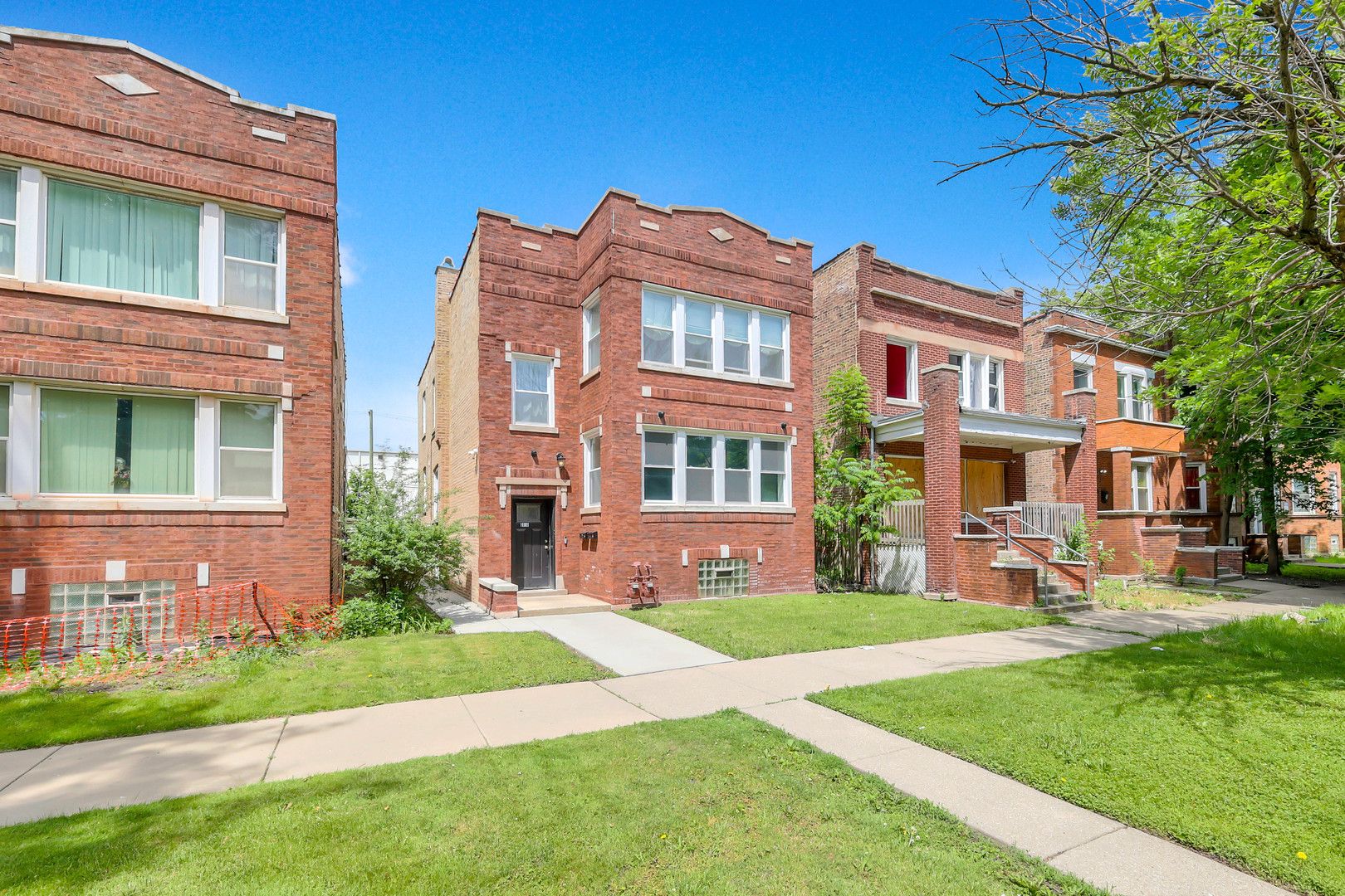 7010 S Wabash Avenue — Chicago, IL 60637