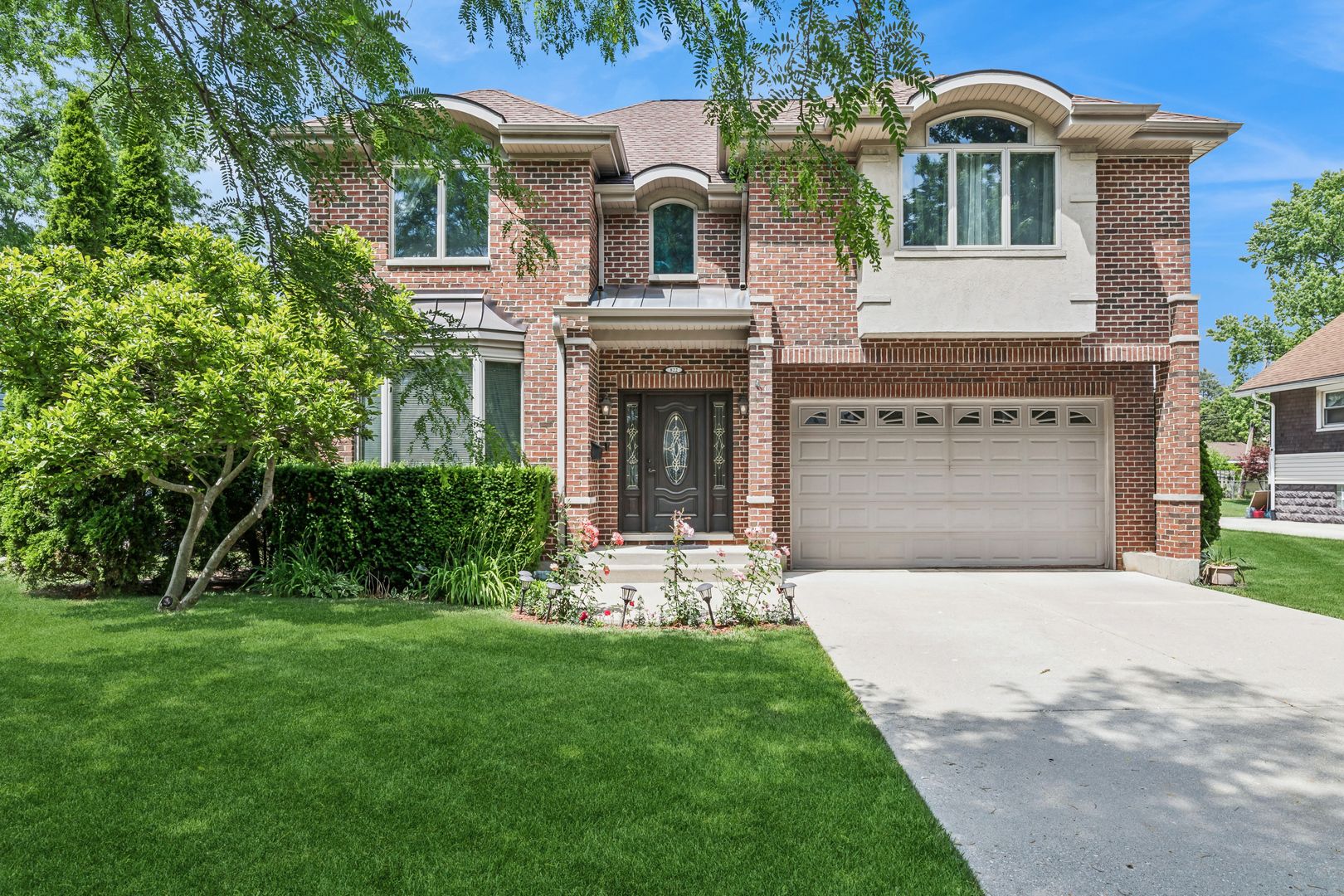 822 E Prairie Avenue — Des Plaines, IL 60016