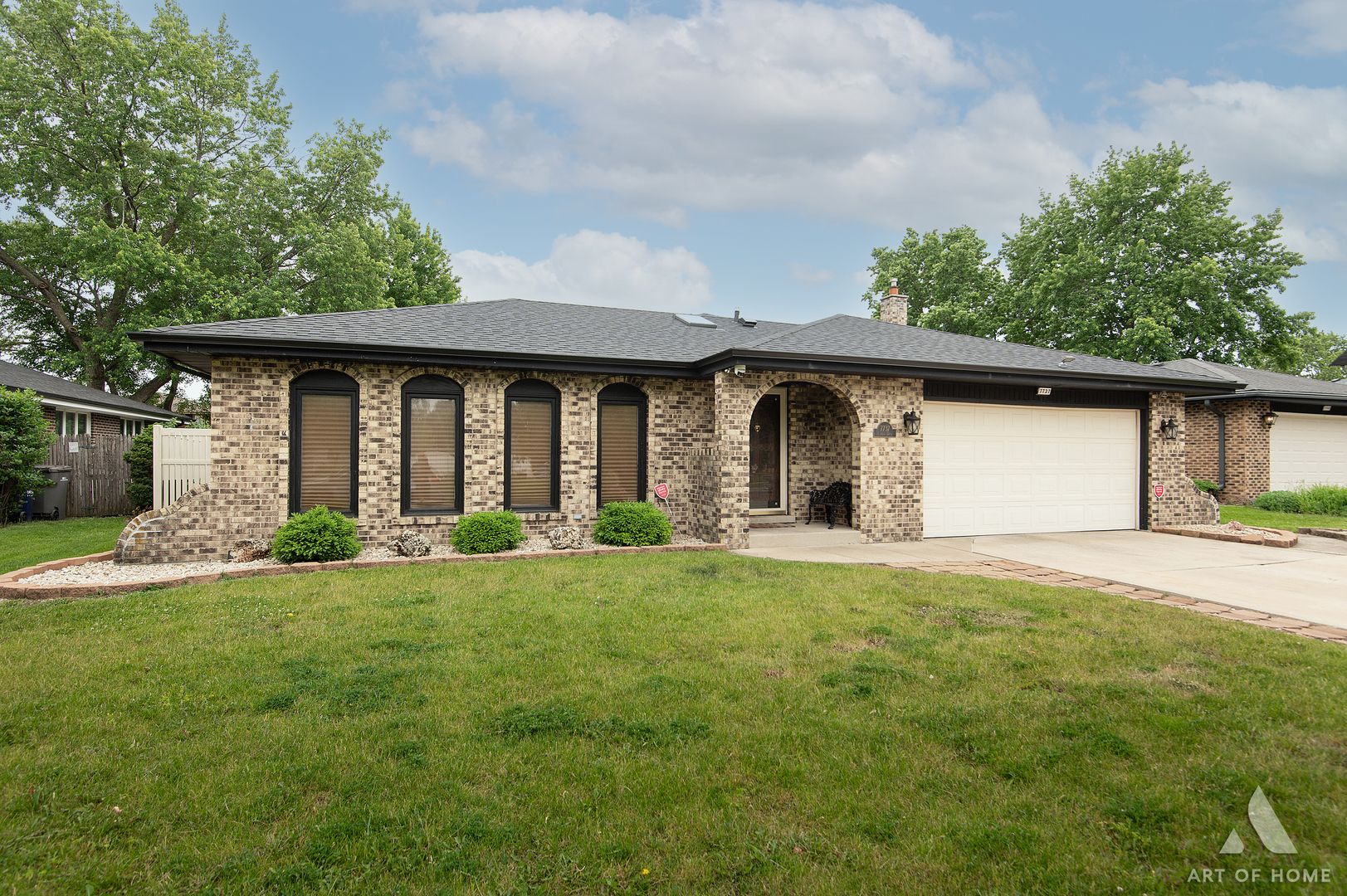 7737 Cashew Drive — Orland Park, IL 60462