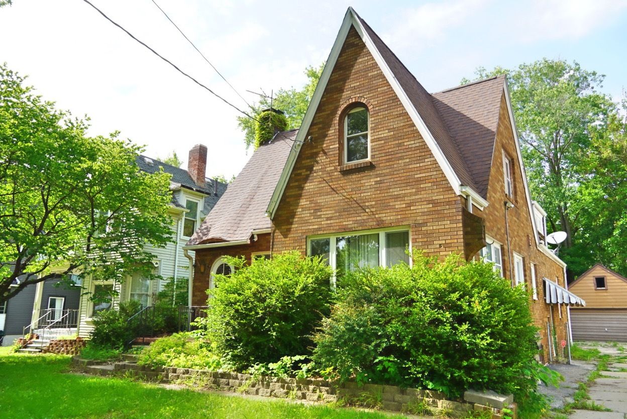 113 E ARCADIA Avenue — Peoria, IL 61603