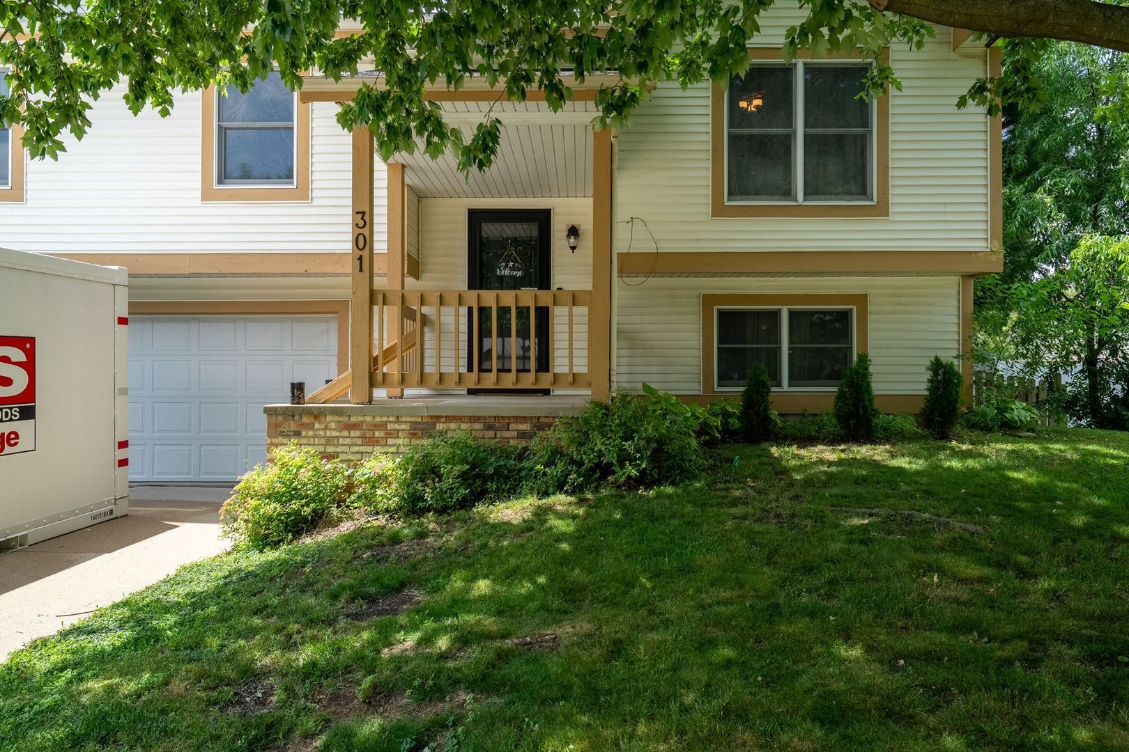 301 Bentley Drive — Normal, IL 61761