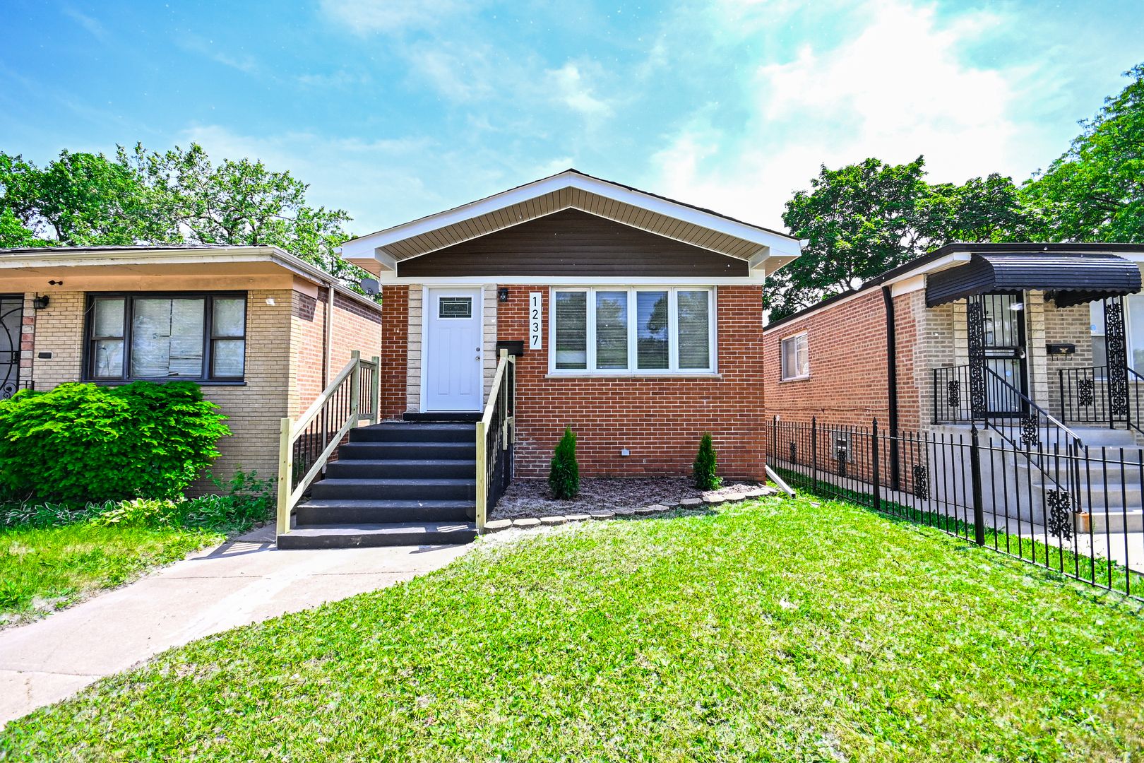1237 E 95th Street — Chicago, IL 60628