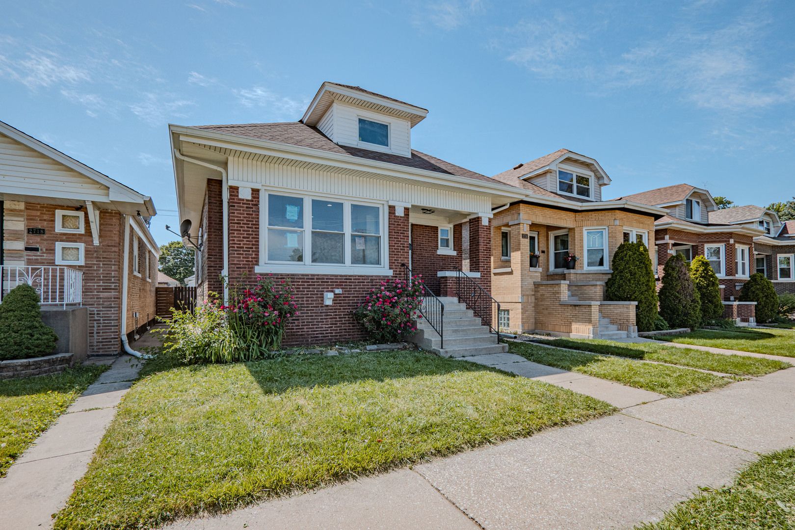 2716 East Avenue — Berwyn, IL 60402
