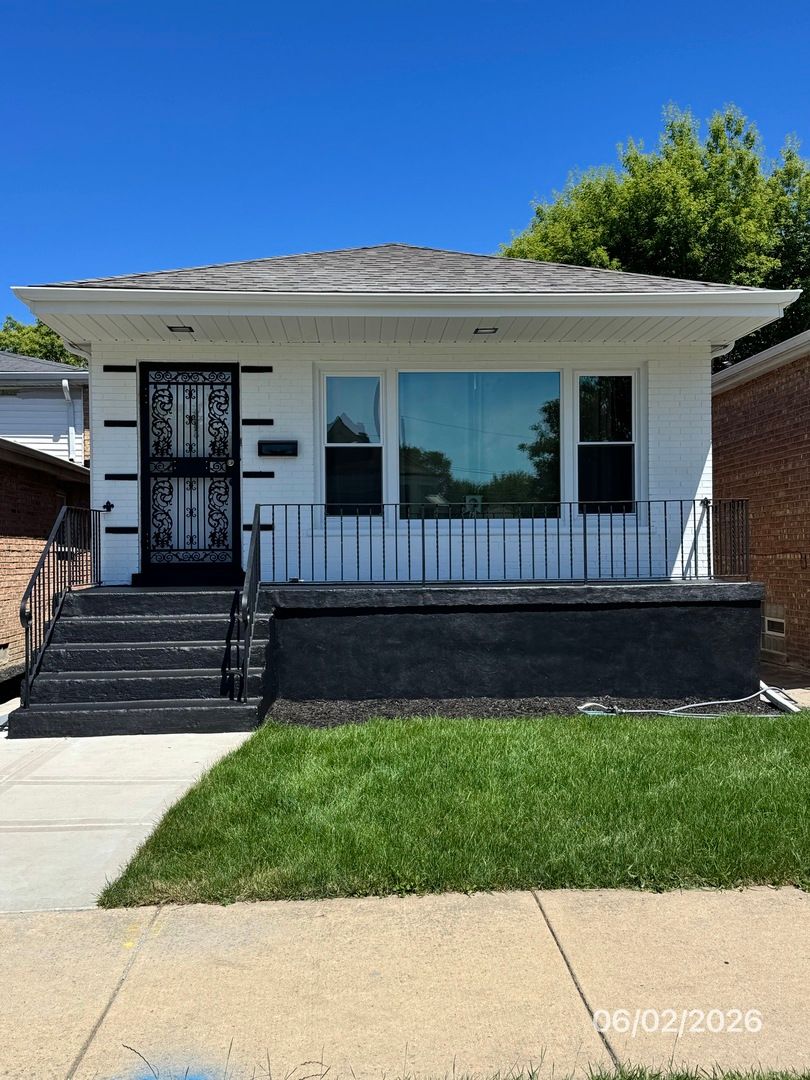 7349 S Honore Street — Chicago, IL 60636