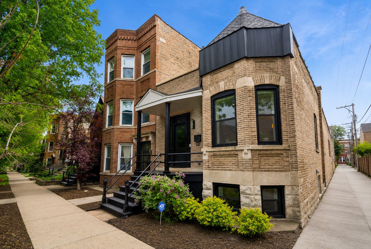 2147 W Thomas Street — Chicago, IL 60622