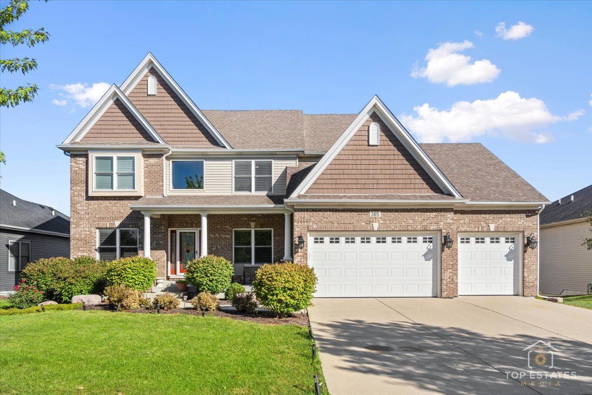 385 Andover Drive — Oswego, IL 60543