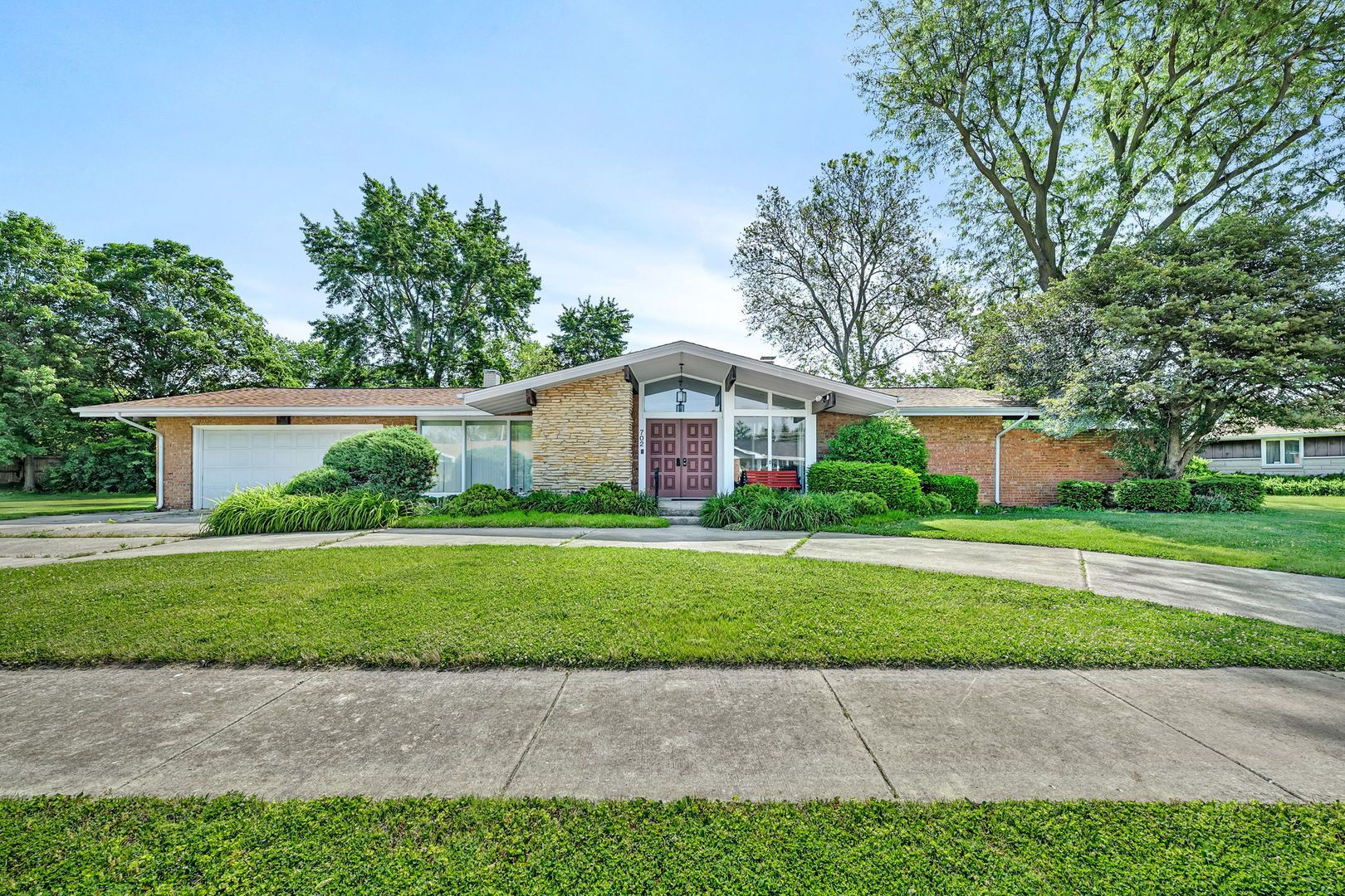 702 Palladium Drive — Joliet, IL 60435