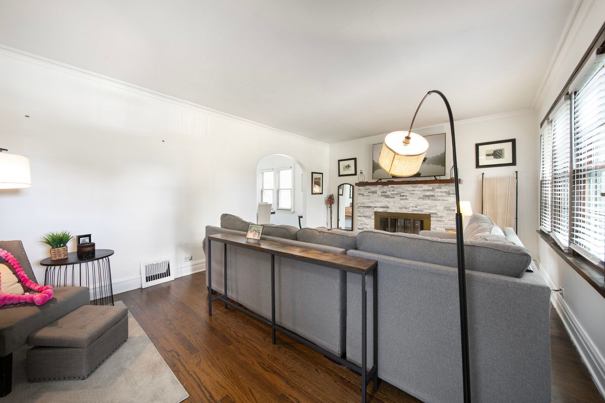 2632 Maple Street, Franklin Park, IL 60131