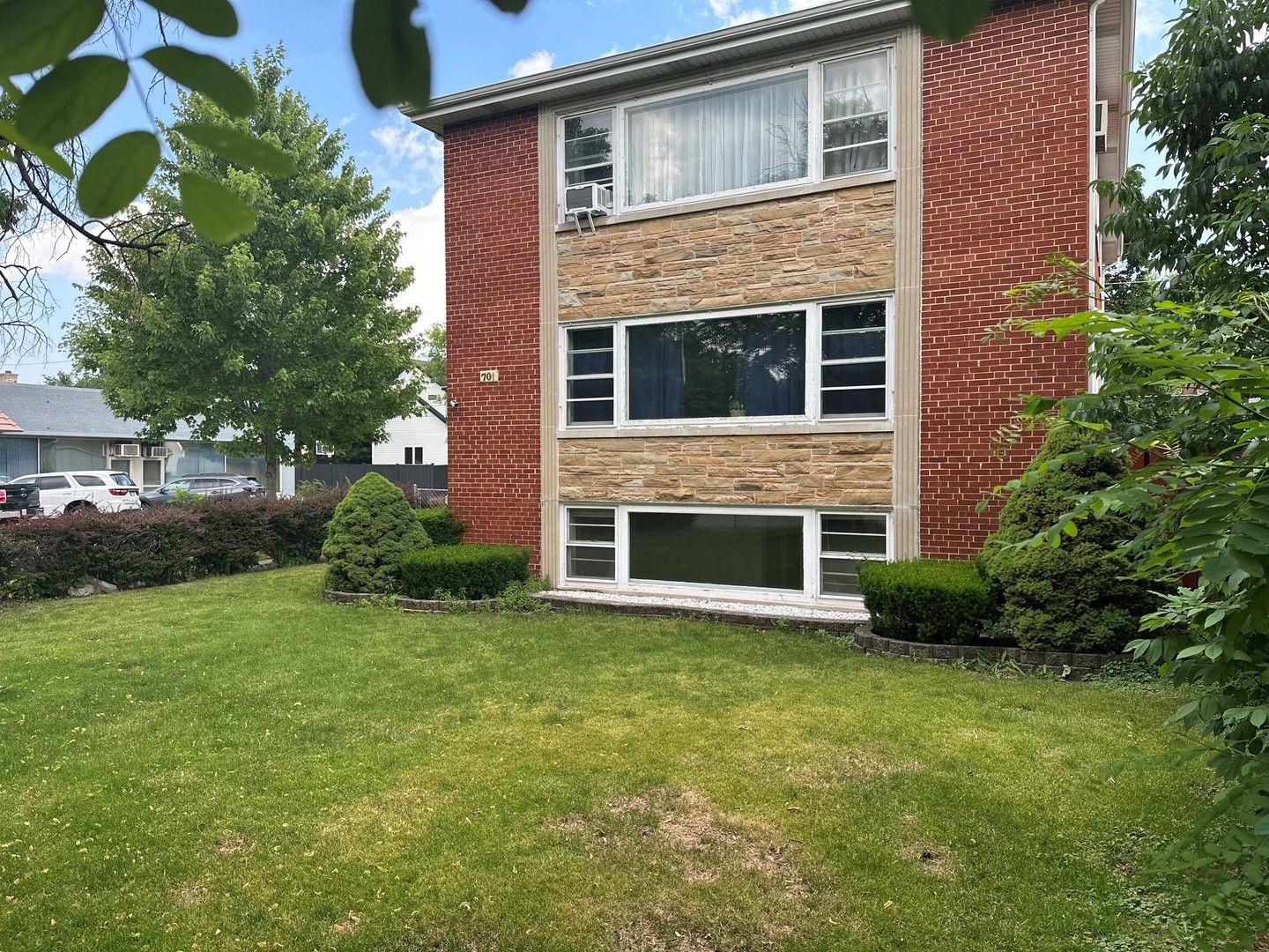 701 S La Grange Road — La Grange, IL 60525
