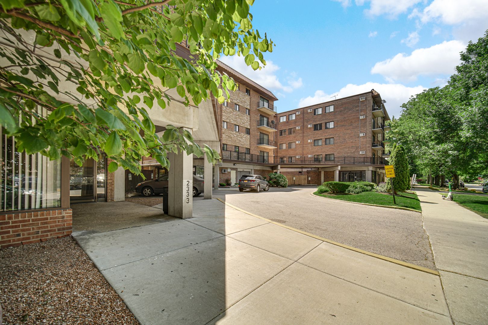 2325 N Neva Avenue #204B — Chicago, IL 60707