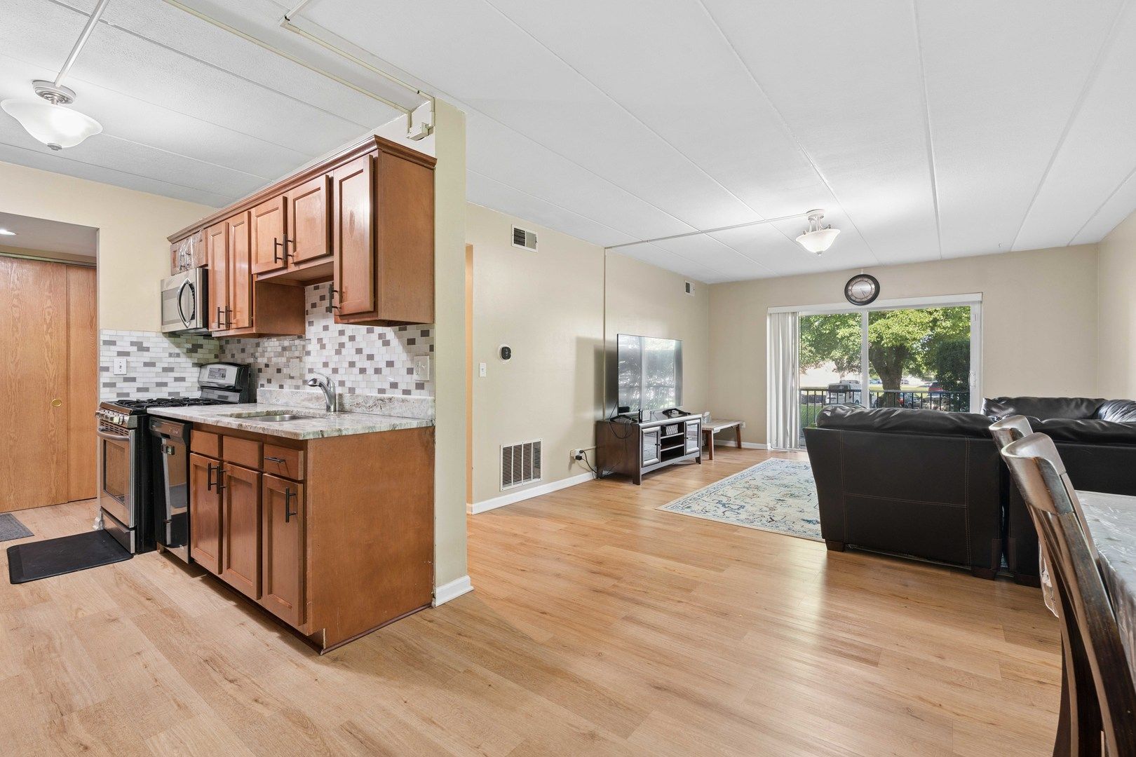 5S040 Pebblewood Lane #E105 — Naperville, IL 60563