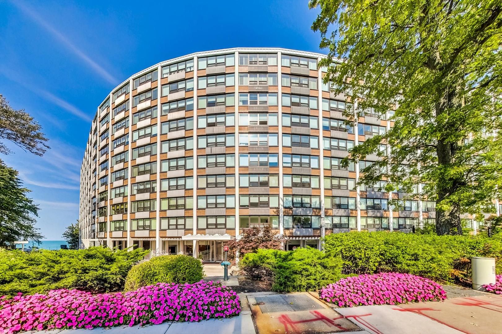 1630 Sheridan Road #2C — Wilmette, IL 60091