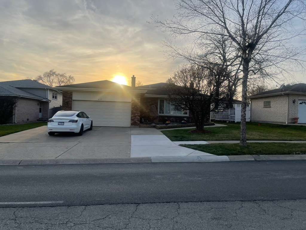 852 Tonne Road — Elk Grove Village, IL 60007