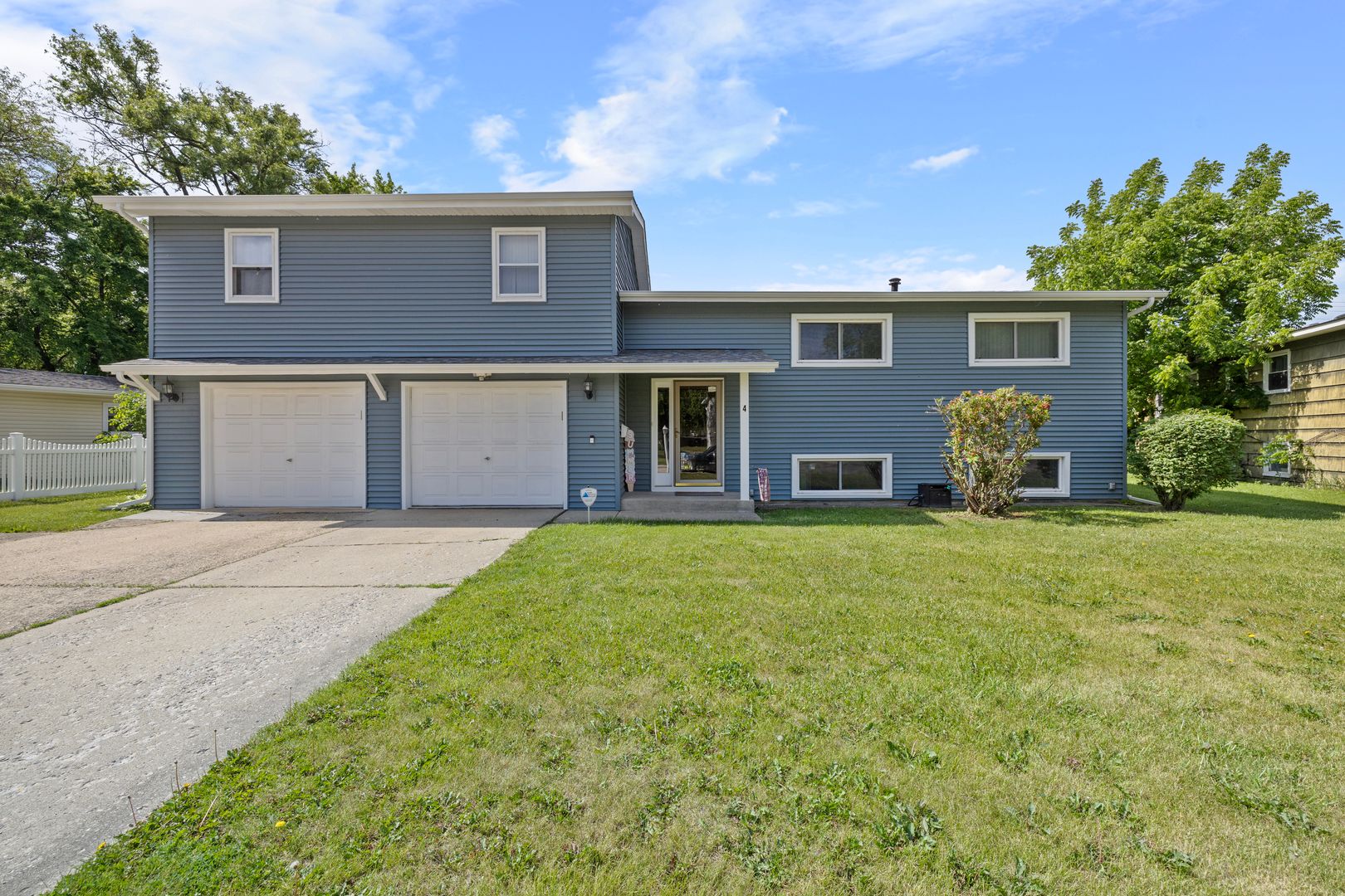 4 Saugatuck Road — Montgomery, IL 60538
