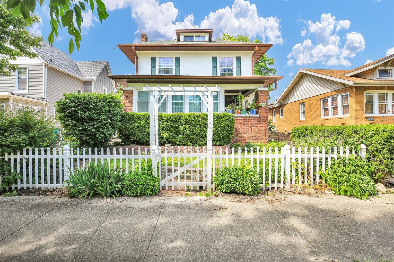 2808 Western Avenue — Mattoon, IL 61938