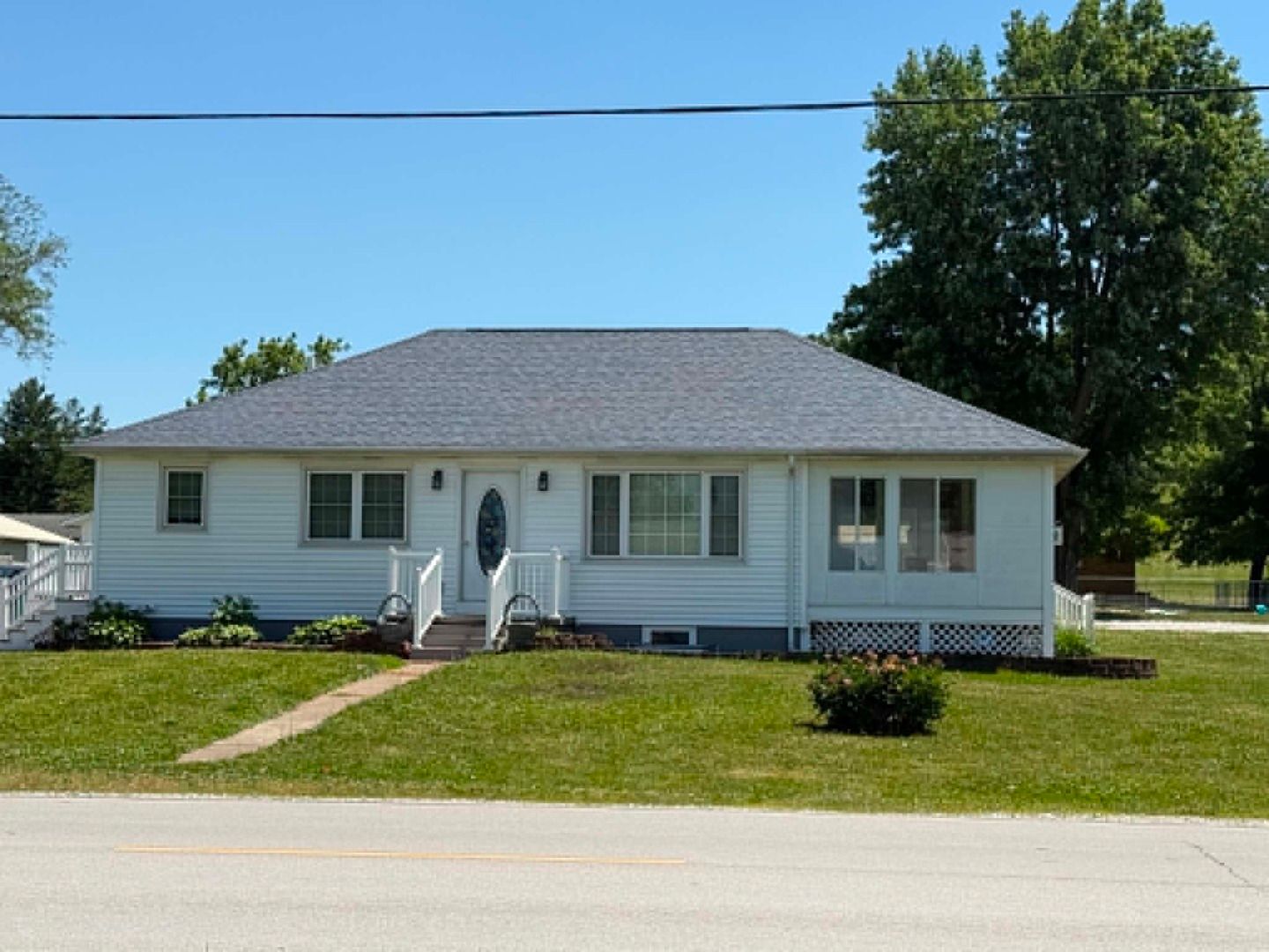 206 6th Avenue E — Andalusia, IL 61232