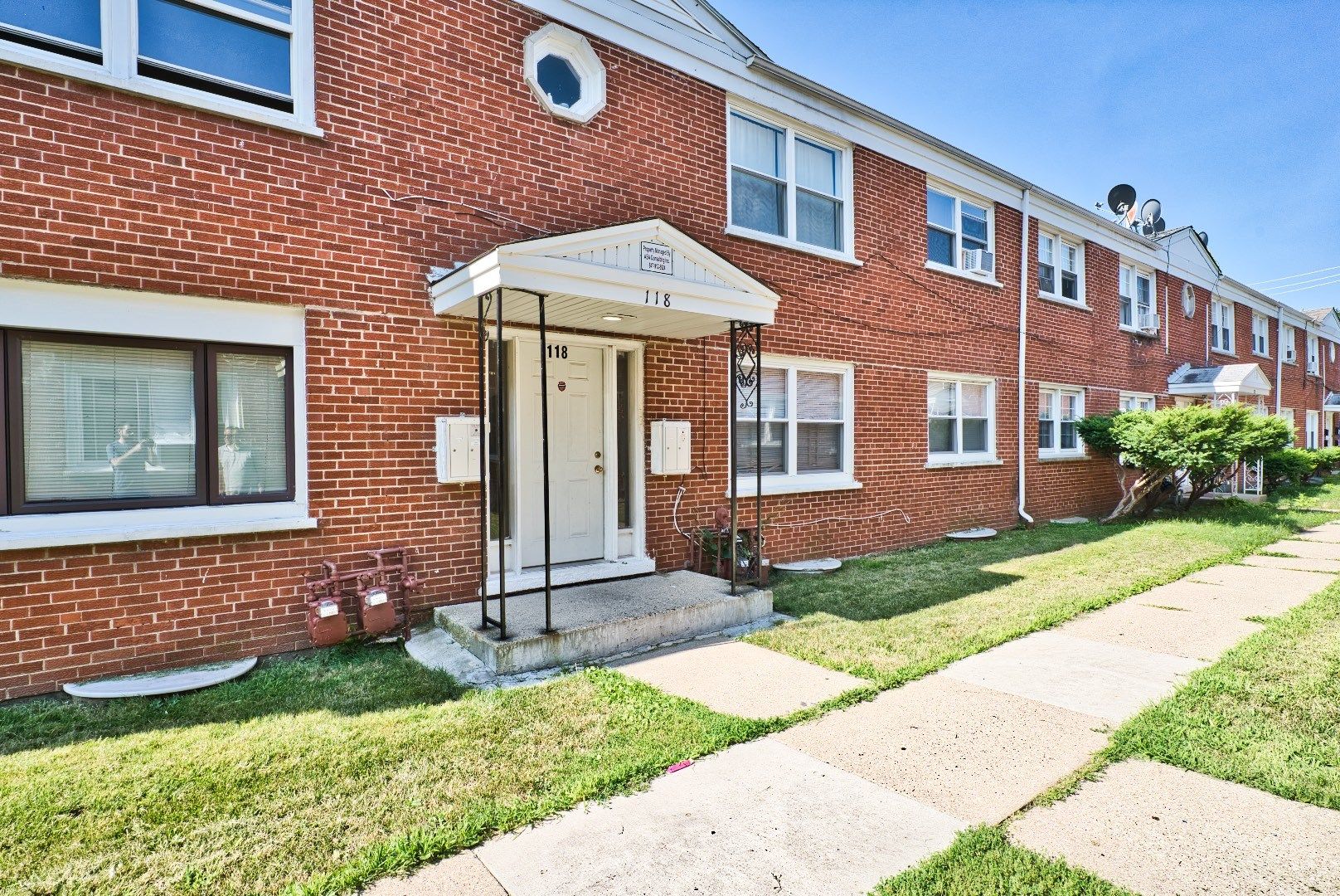 118 N Menard Avenue — Chicago, IL 60644