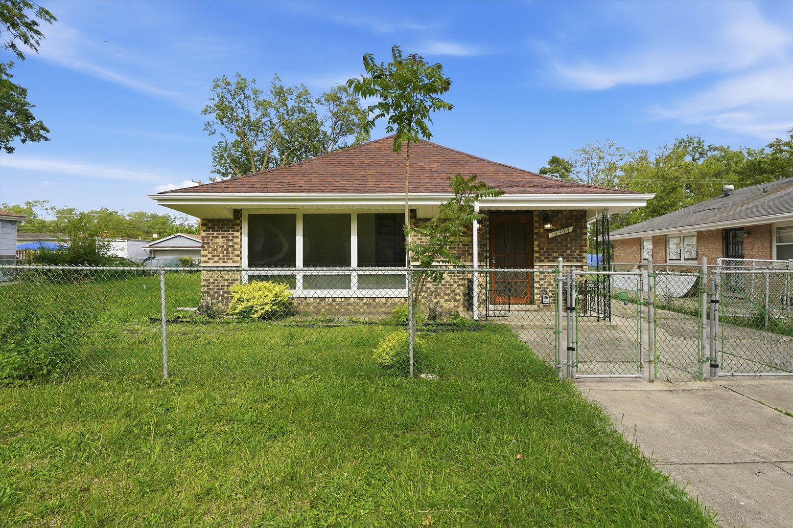 13409 S Komenski Avenue — Robbins, IL 60472