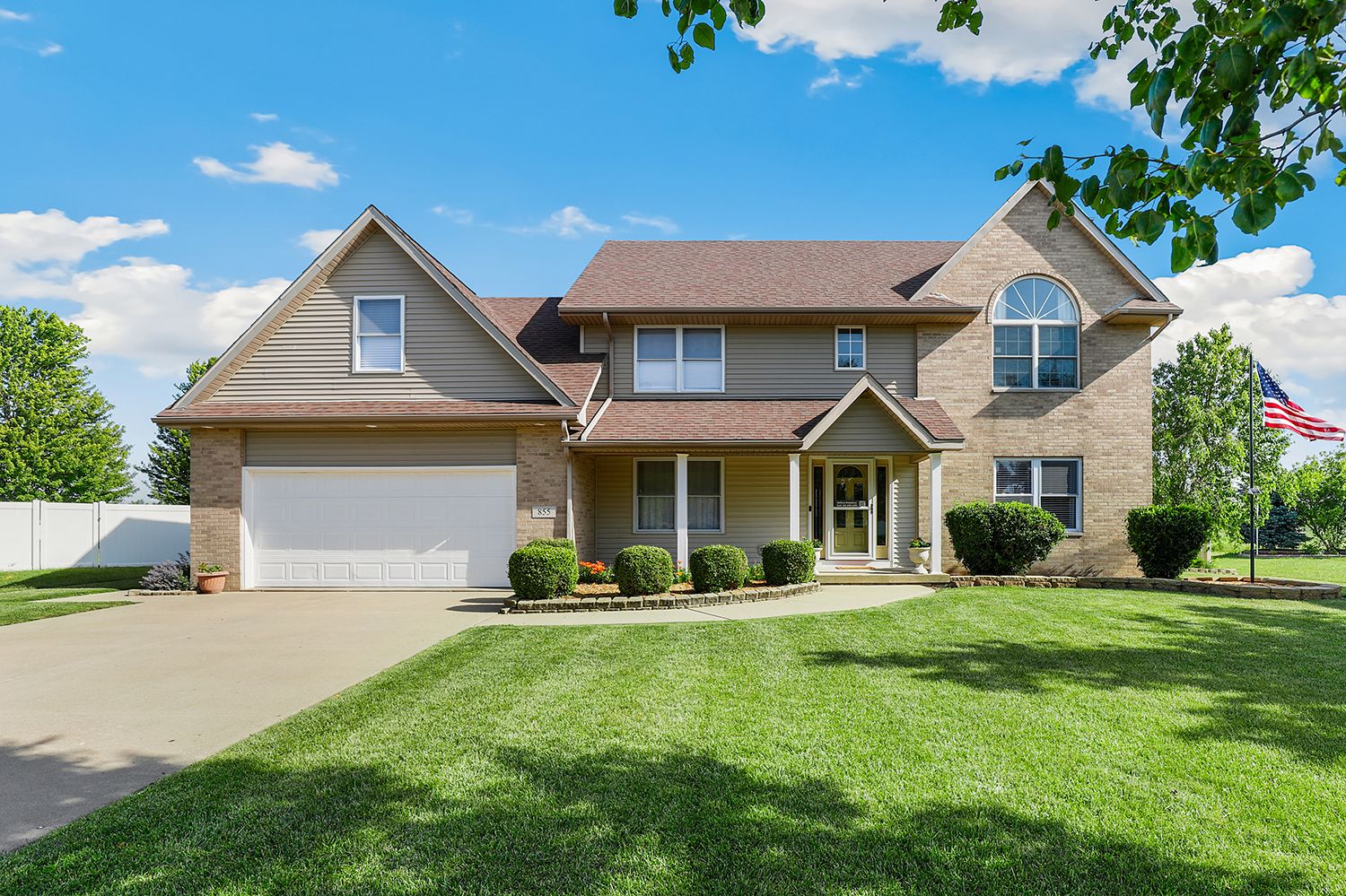 855 White Tail Bend — Manteno, IL 60950