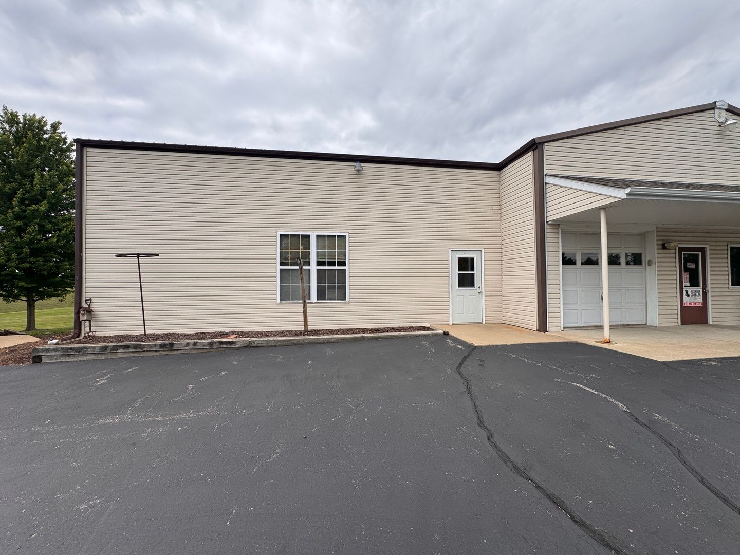 404 Railroad Street — Kingston, IL 60145