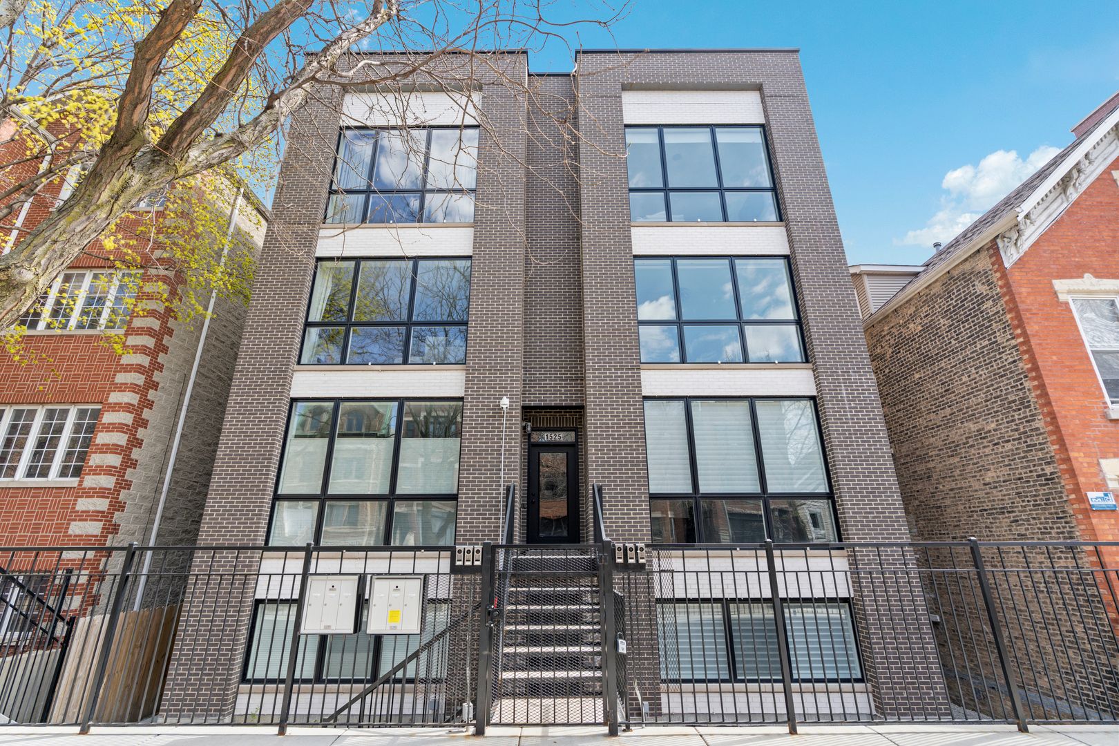 1525 N Bosworth Avenue #3S — Chicago, IL 60642