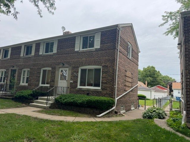 3717 S 58th Court — Cicero, IL 60804