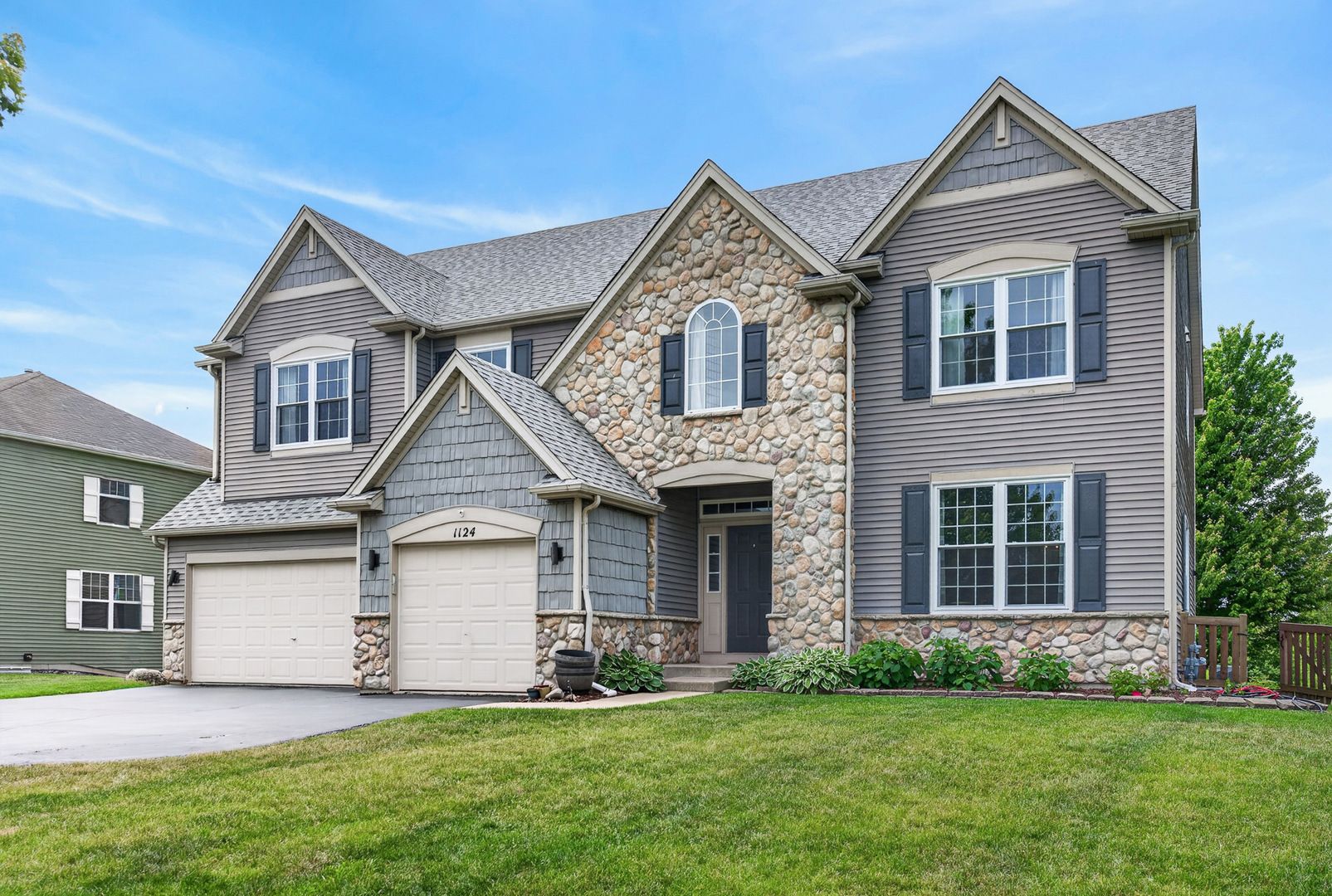 1124 Ashlyn Lane — Antioch, IL 60002