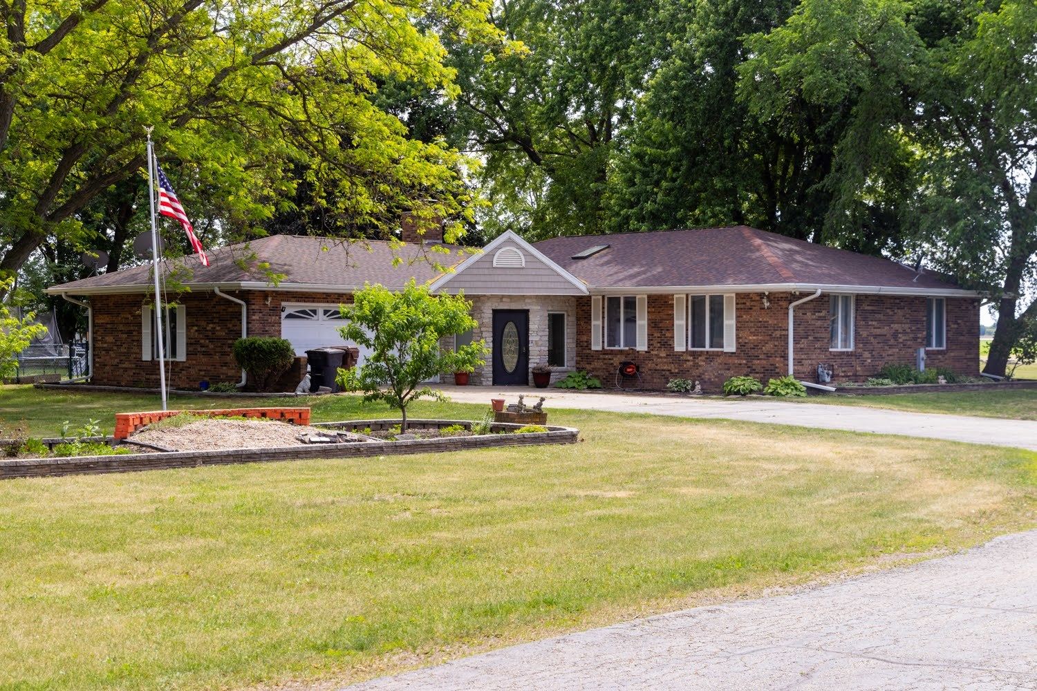 5866 Irene Road — Belvidere, IL 61008