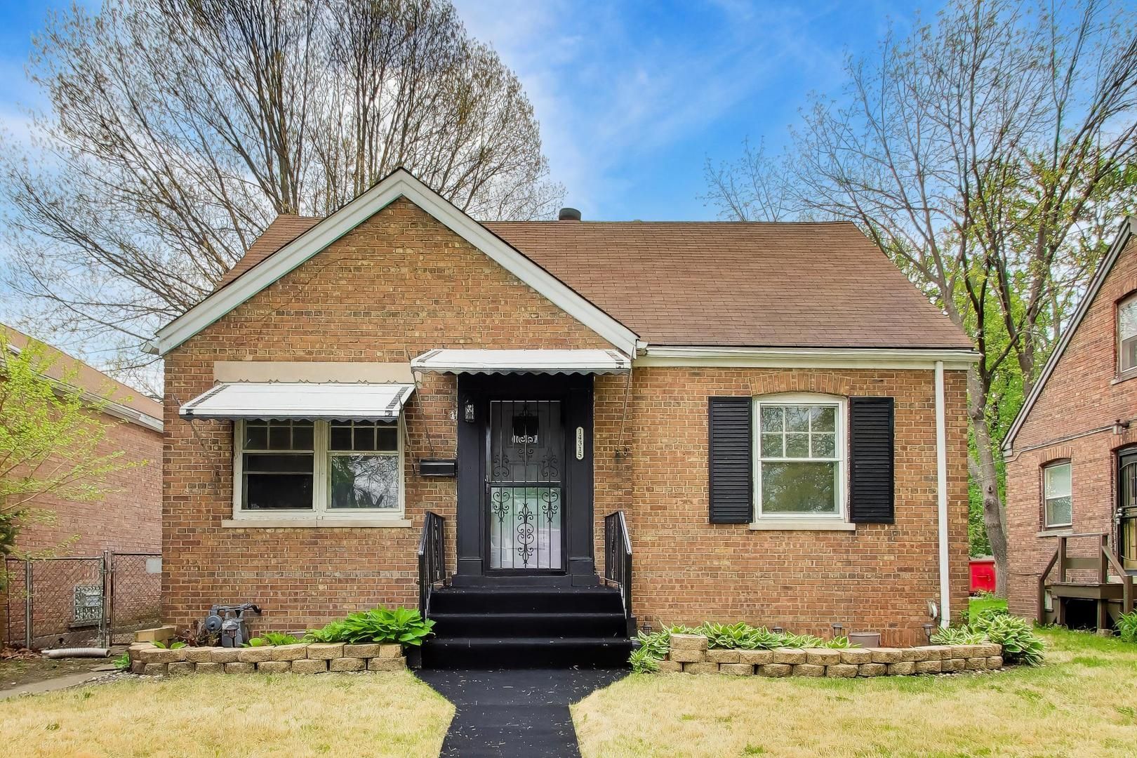 14315 S WABASH Avenue — Riverdale, IL 60827