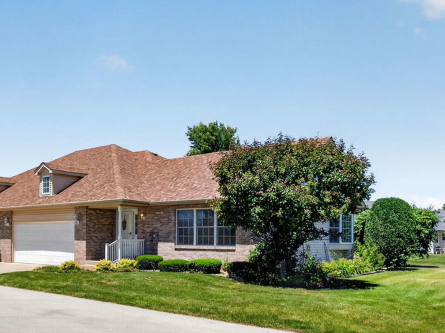 68 Oregon Trail — Coal City, IL 60416