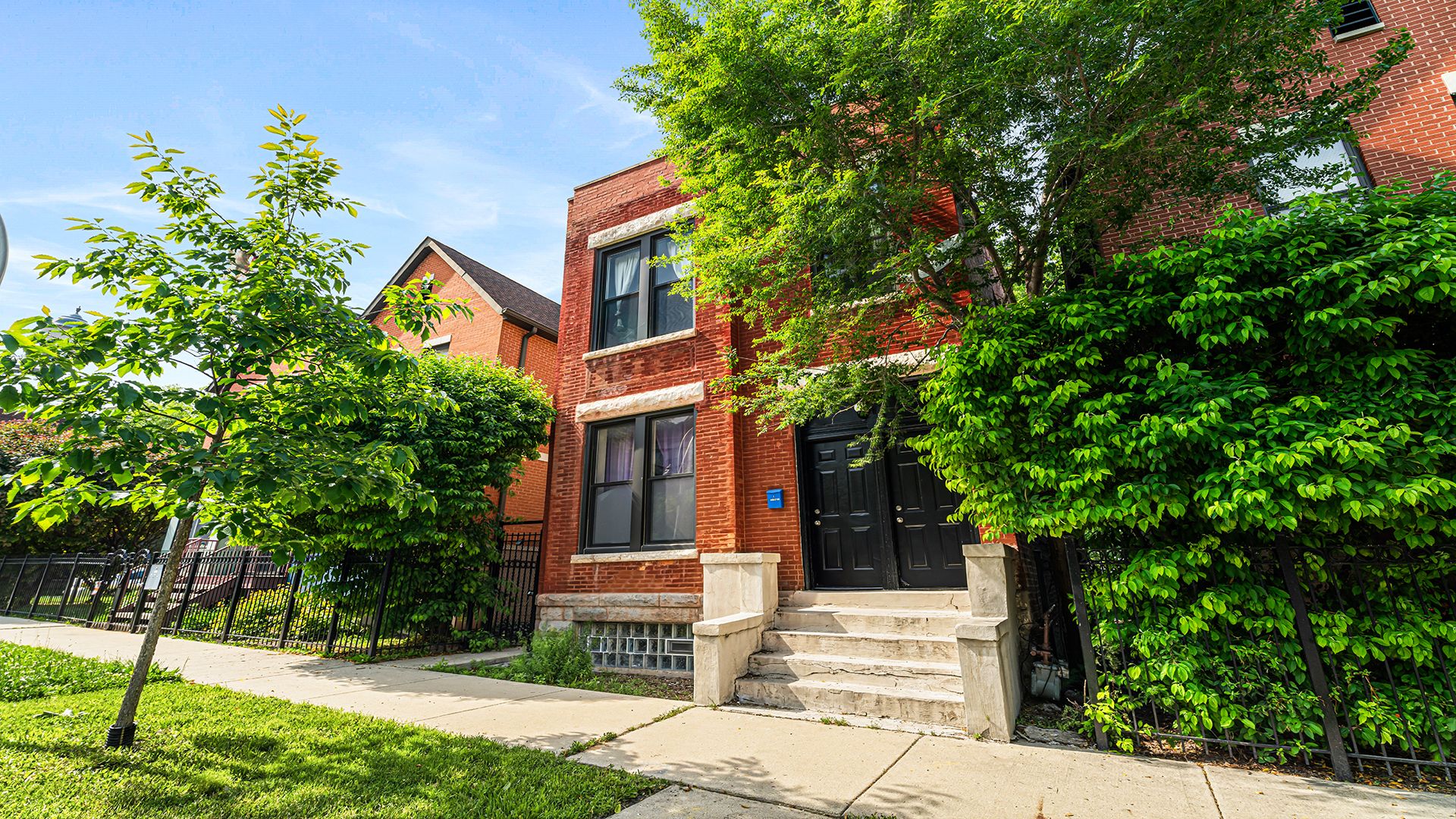 3118 W Huron Street — Chicago, IL 60612