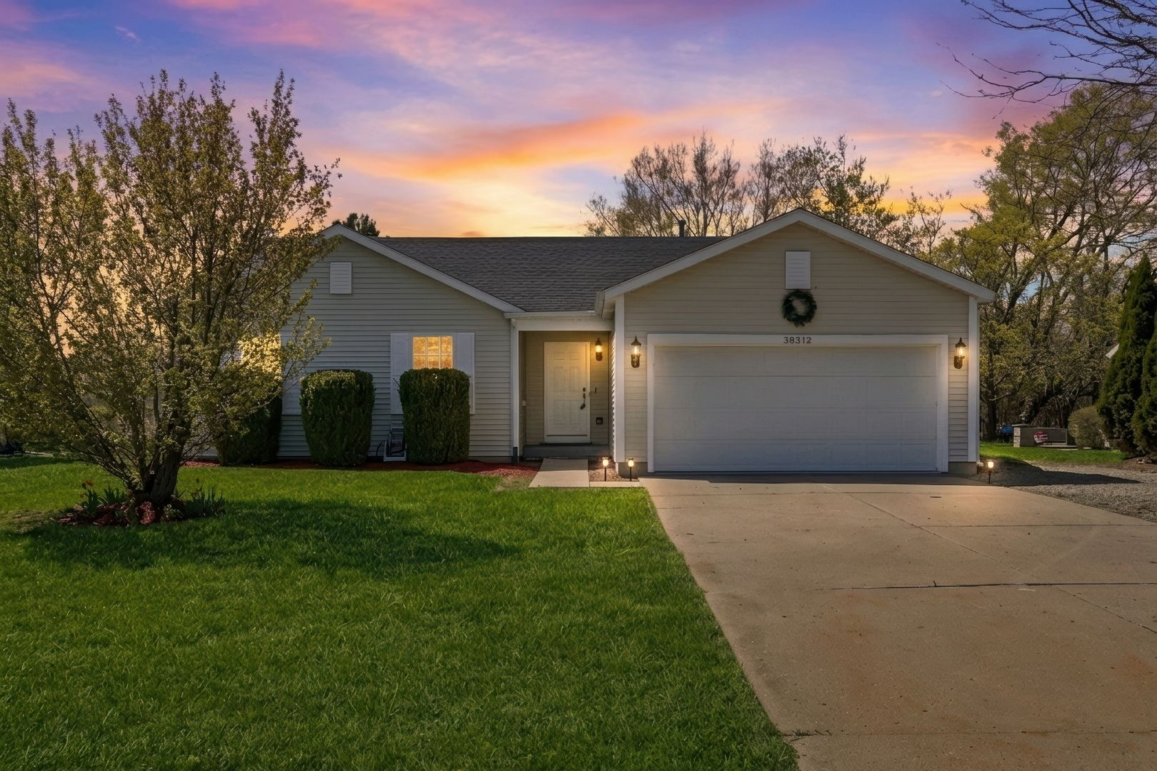 38312 Imperial Lane — Beach Park, IL 60087